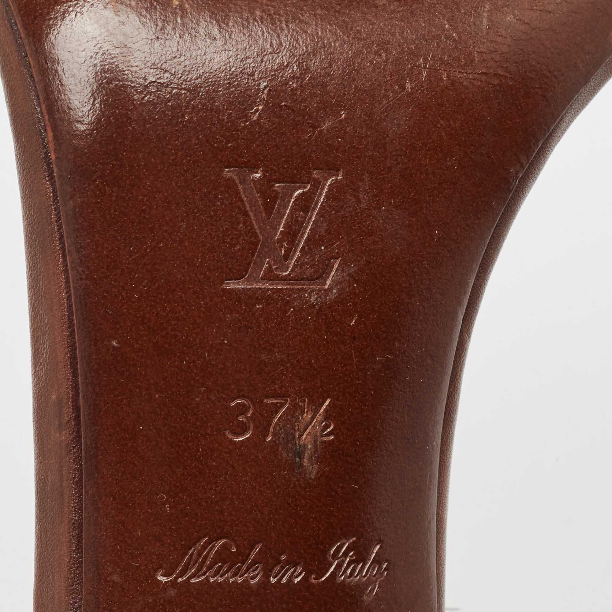 Louis Vuitton Brown Leather Flower Applique T-Bar Ankle Strap Sandals Size 37.5 For Sale 4