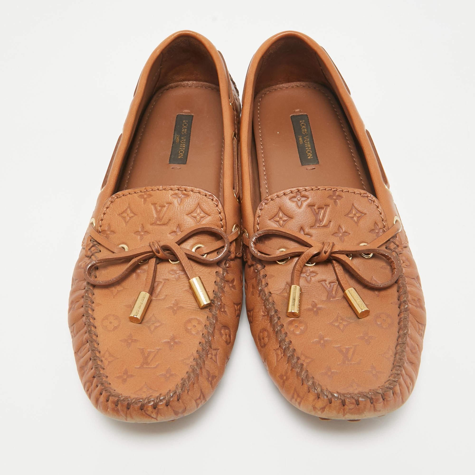 Louis Vuitton Brown Leather Gloria Loafers Size 38 In Good Condition In Dubai, Al Qouz 2