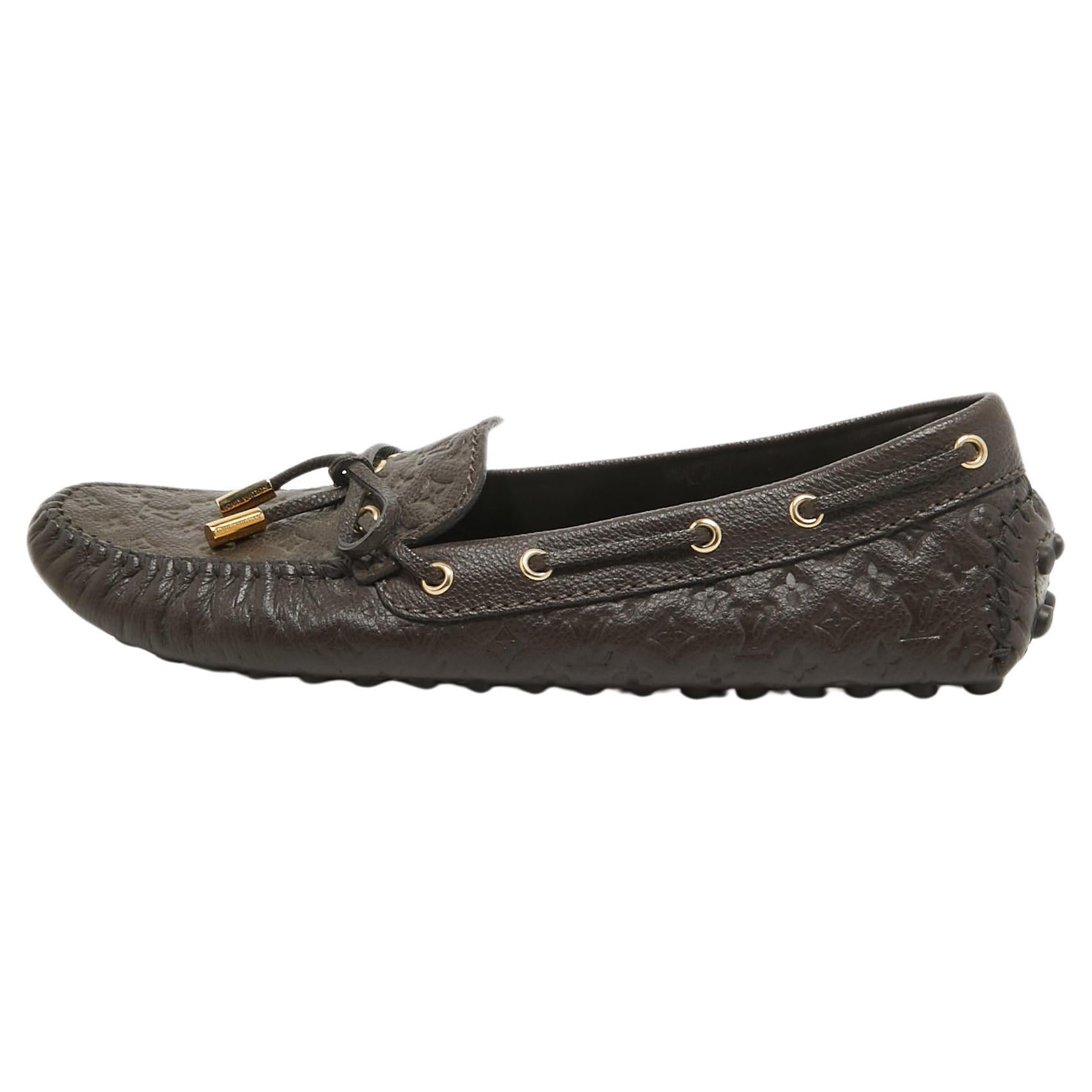 Louis Vuitton Brown Leather Gloria Loafers Size 38.5 For Sale