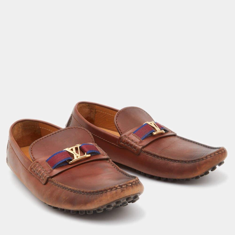 Louis Vuitton Brown Leather Hockenheim Slip On Loafers Size 41 In Good Condition For Sale In Dubai, Al Qouz 2