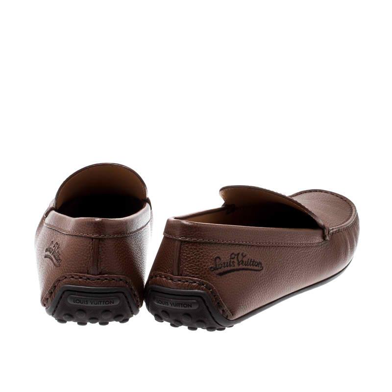 Louis Vuitton Brown Leather Loafers Size 43.5 In New Condition In Dubai, Al Qouz 2