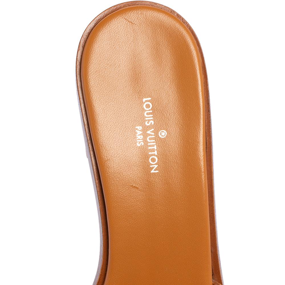 Louis Vuitton Brown Leather Lock It Slide Sandals Size 36 In Good Condition In Dubai, Al Qouz 2