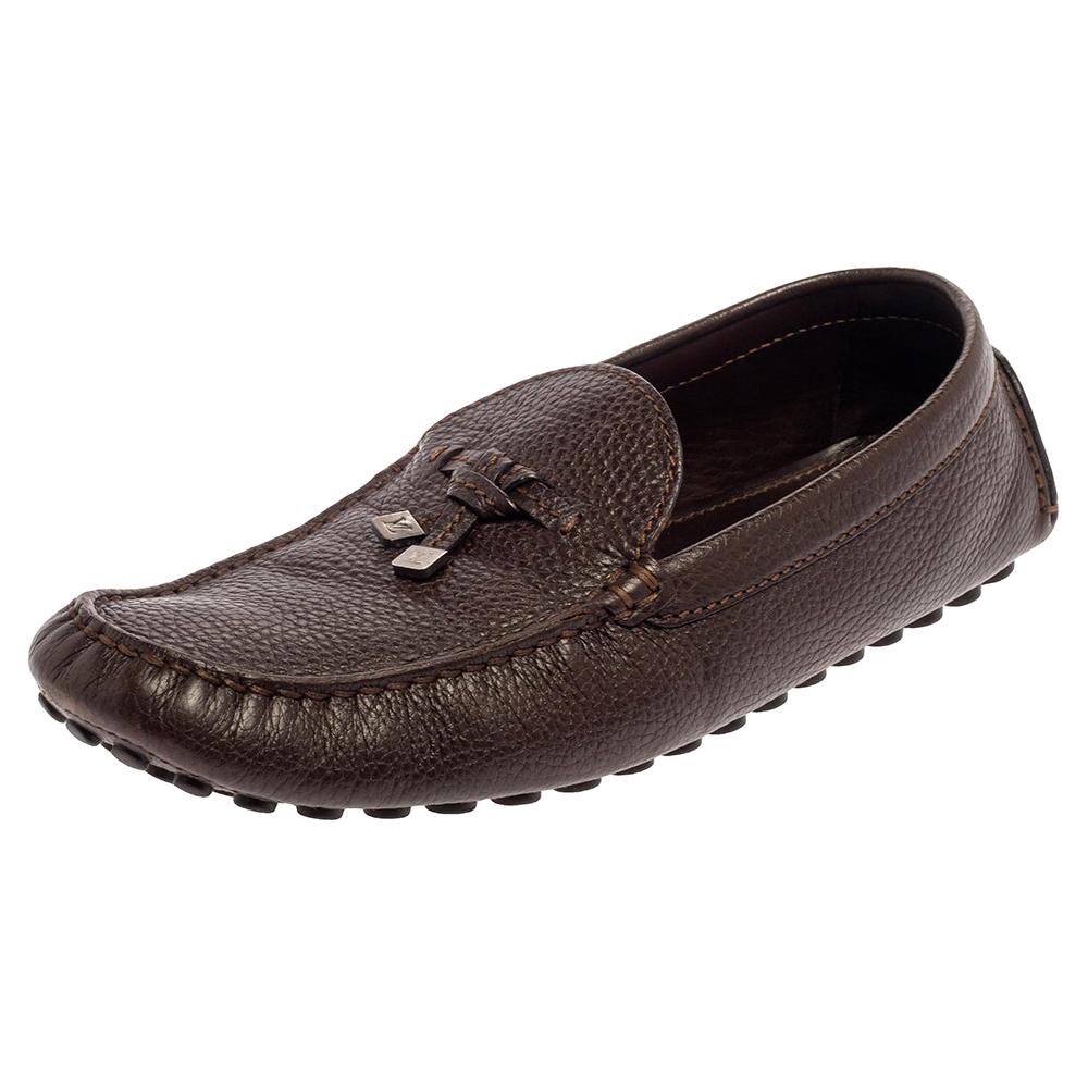 Louis Vuitton Brown Leather Logo Bow Slip On Loafers Size 44 For Sale