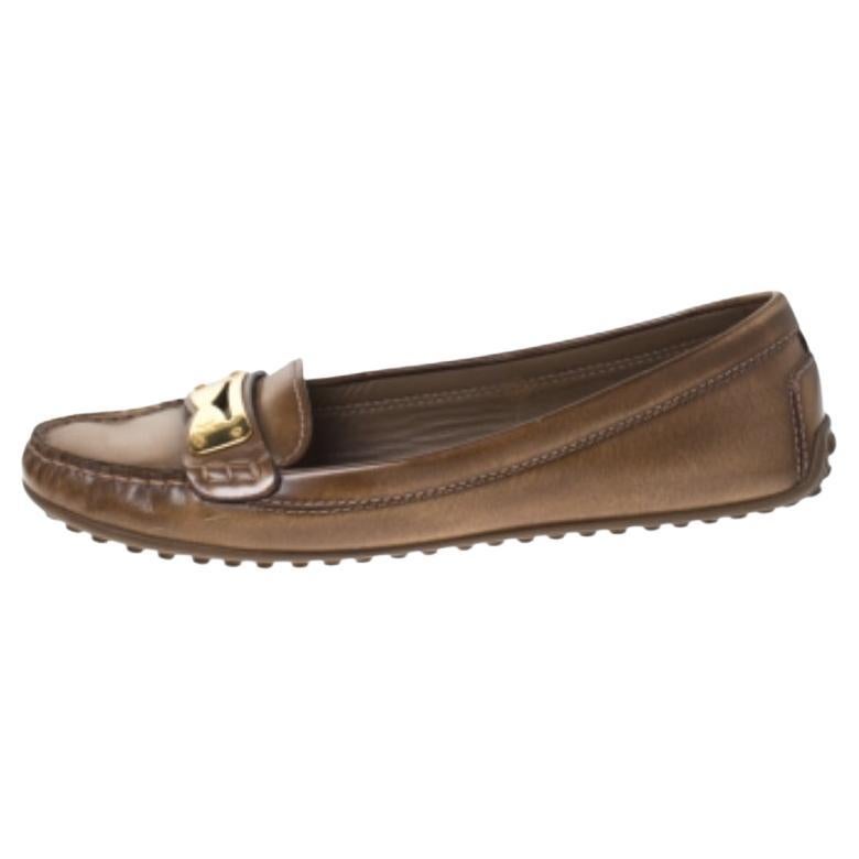 Louis Vuitton Mocassins en cuir marron Taille 38 en vente