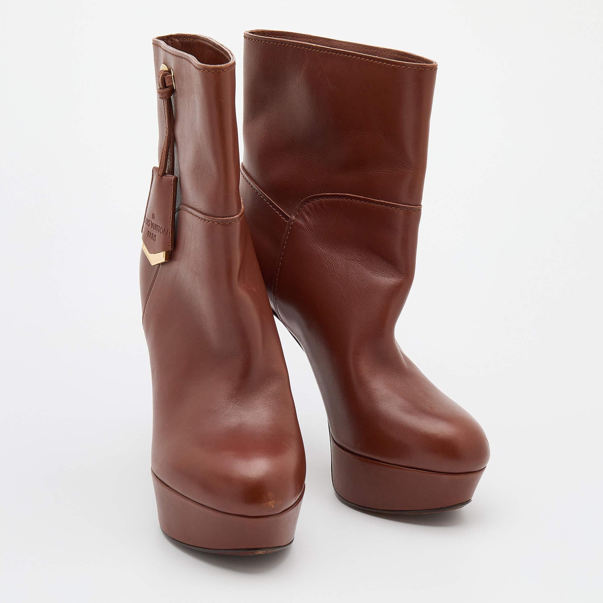 Louis Vuitton Brown Leather Platform Ankle Length Boots Size 38 In Good Condition In Dubai, Al Qouz 2