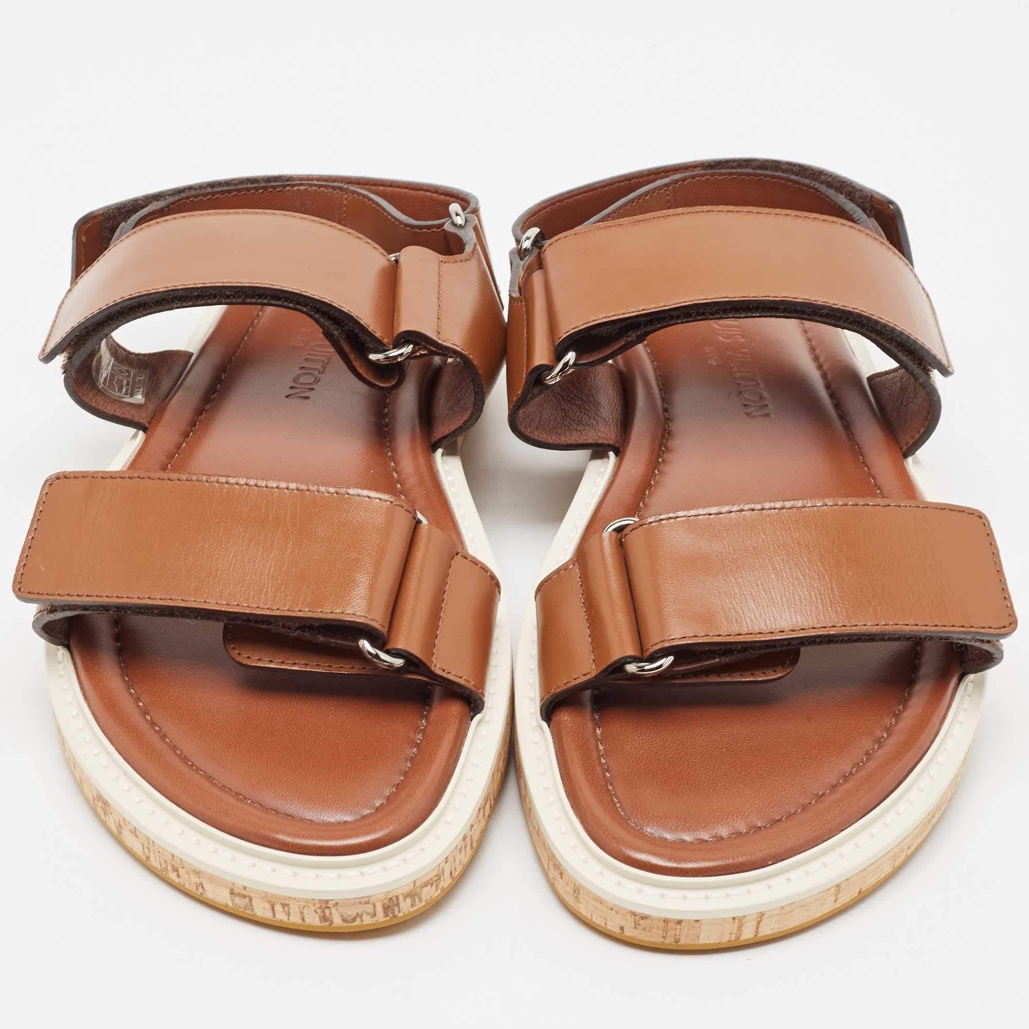 Men's Louis Vuitton Brown Leather Sandals Size 42.5 For Sale