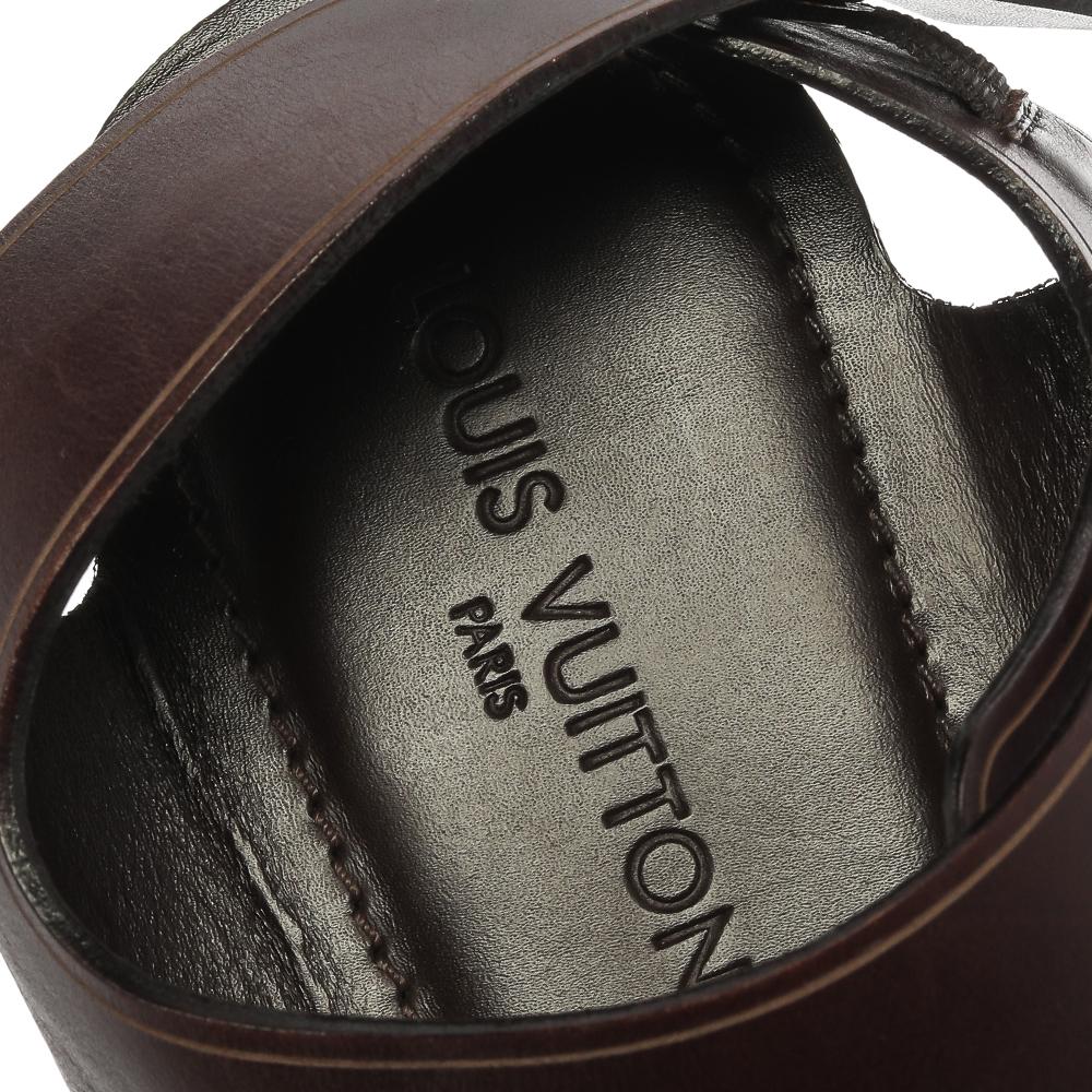Louis Vuitton Brown Leather Serengeti Flat Sandals Size 42 In Excellent Condition In Dubai, Al Qouz 2