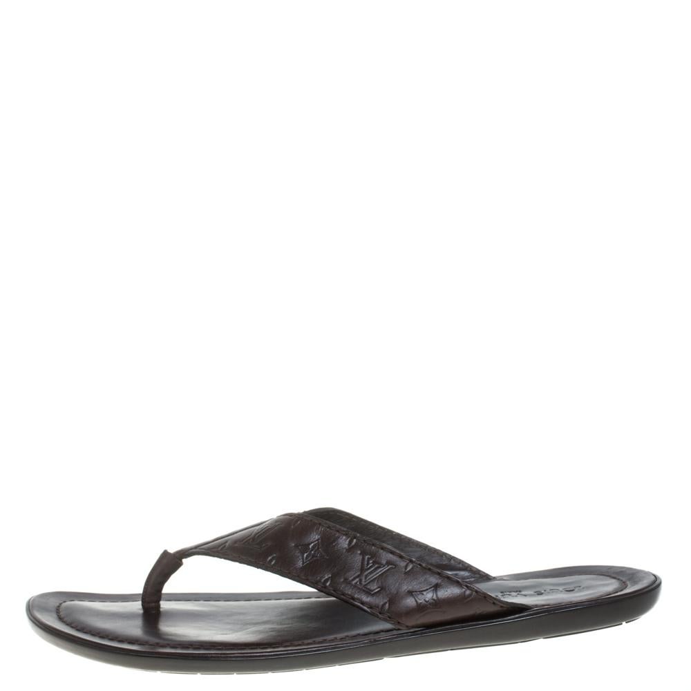 Louis Vuitton Brown Leather Thong Slide Sandals Size 44.5 In Good Condition In Dubai, Al Qouz 2