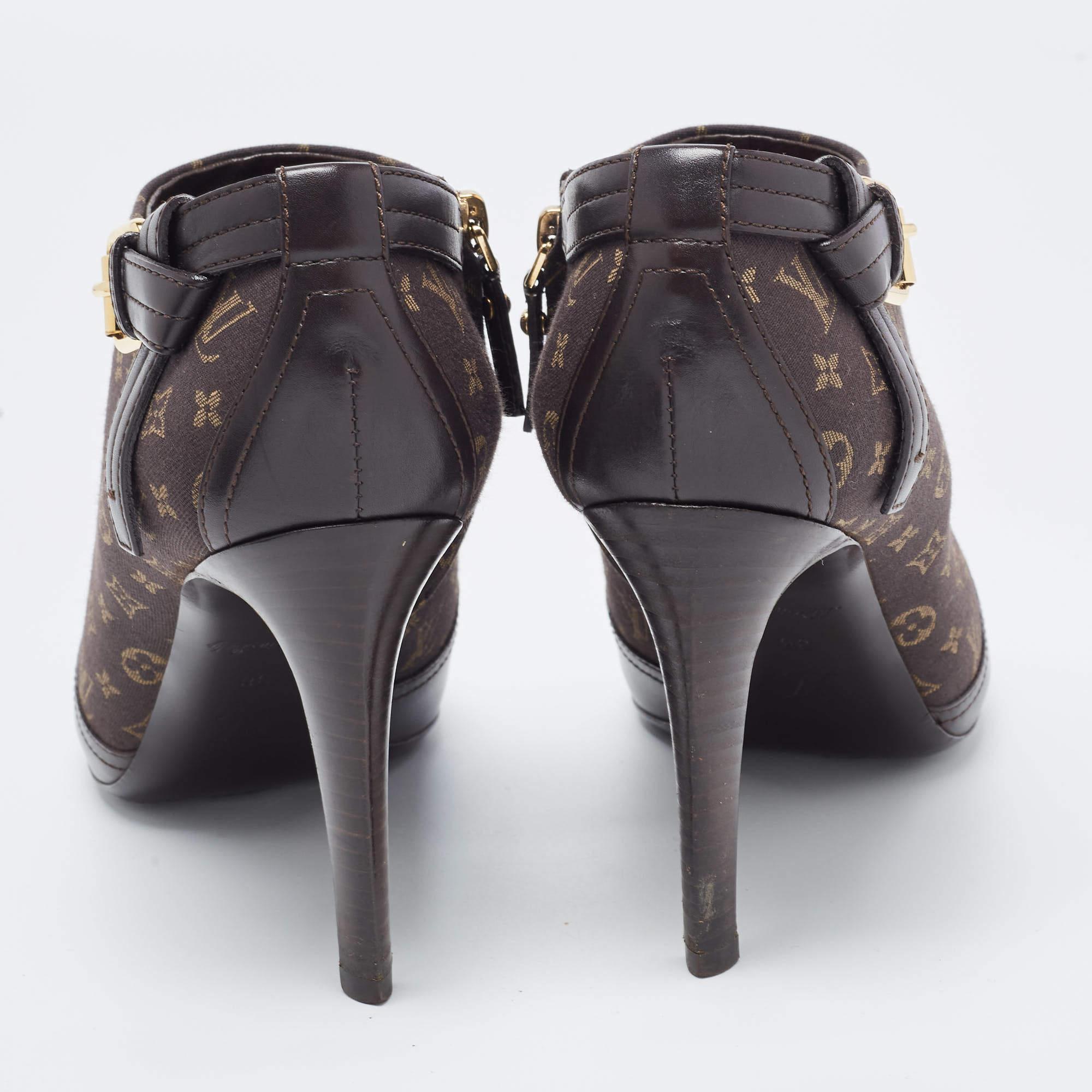 louis v booties