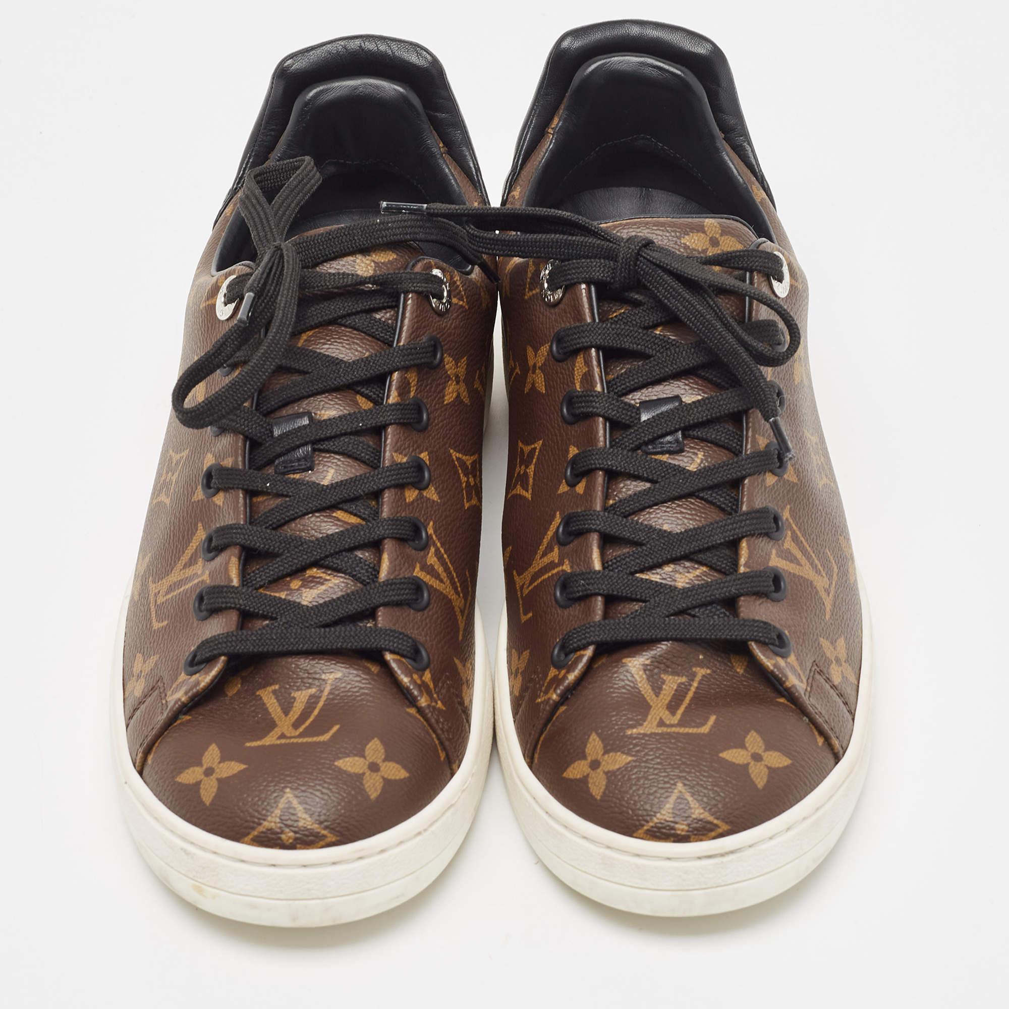 Louis Vuitton Brown Monogram Canvas and Leather Frontrow Sneakers Size 41.5 In Good Condition In Dubai, Al Qouz 2