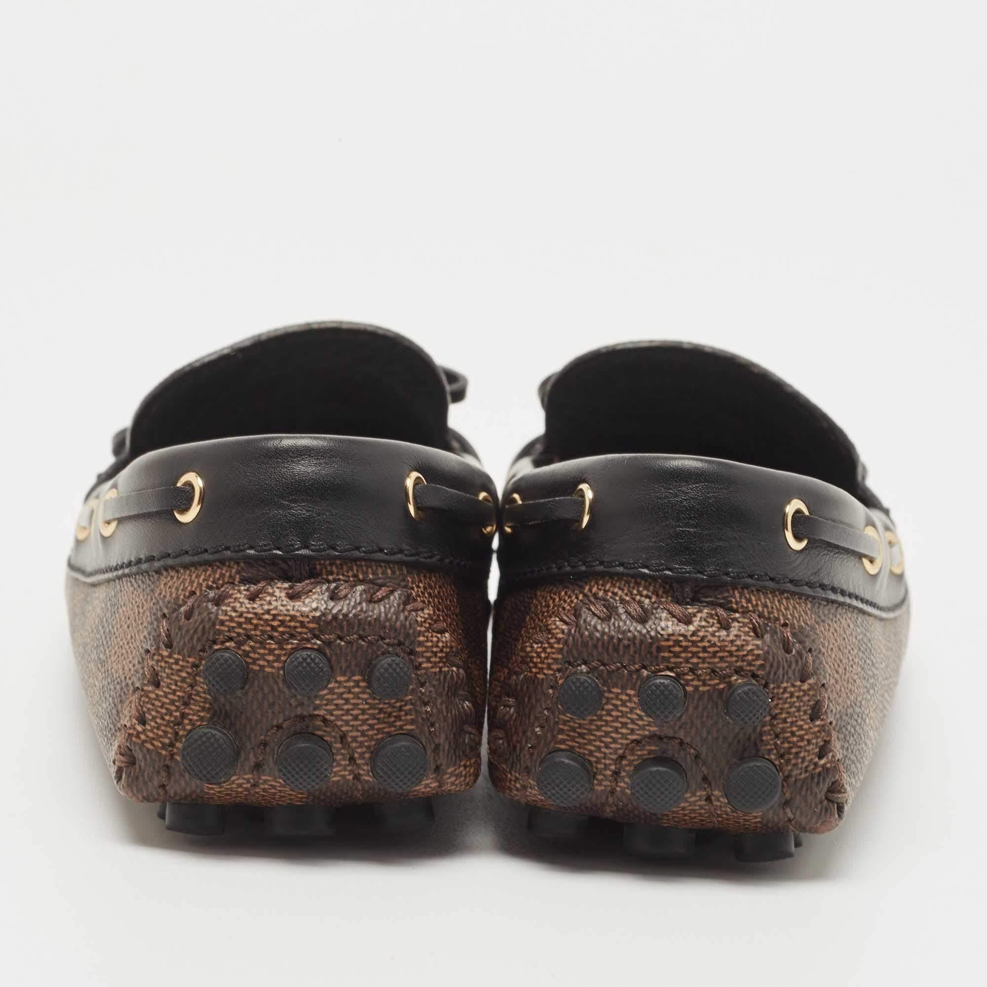 Louis Vuitton Brown Monogram Canvas and Leather Gloria Loafers Size 37 In Good Condition In Dubai, Al Qouz 2