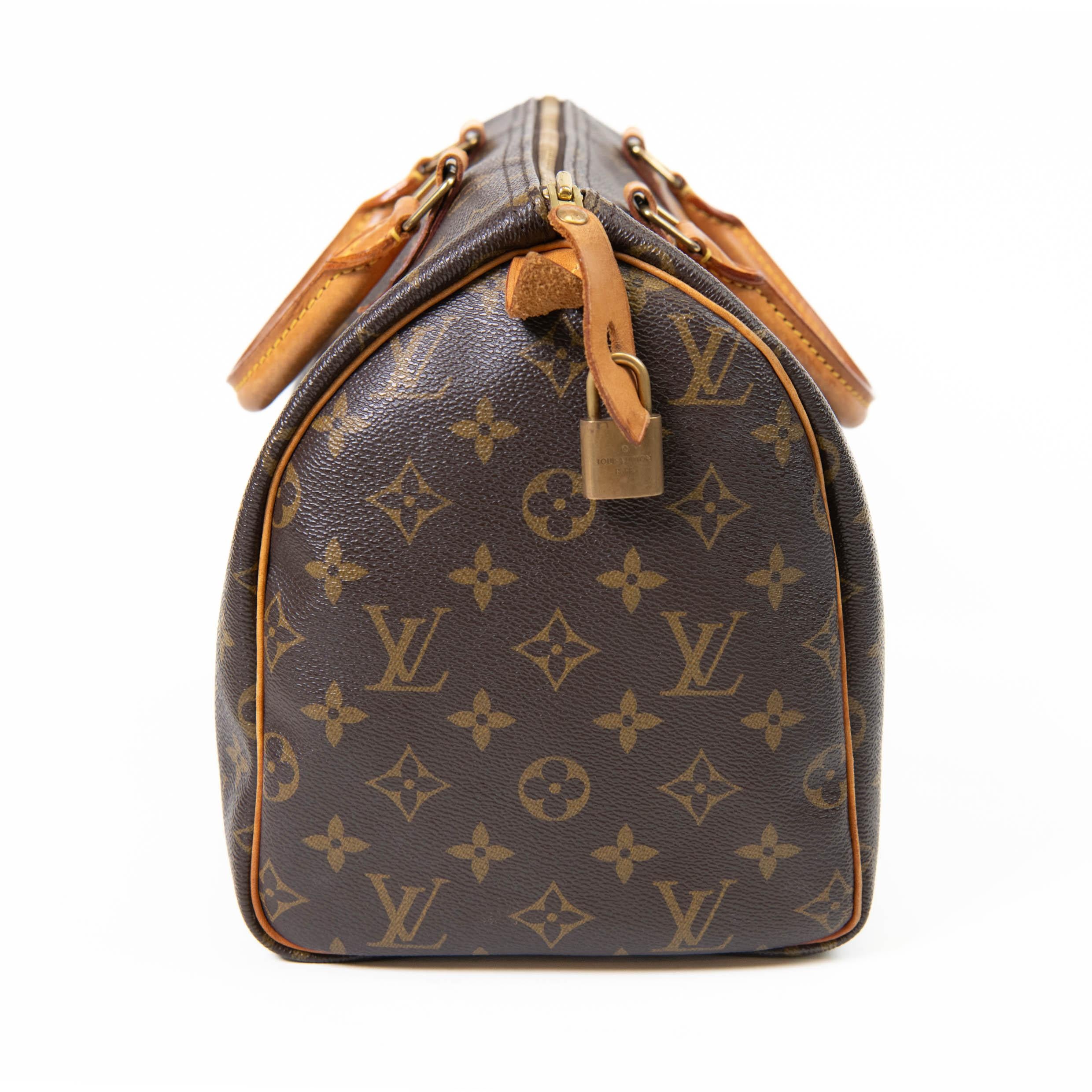 Louis Vuitton Brown Monogram Canvas and Leather Trim Speedy 35 Tote Bag In Good Condition For Sale In Corona Del Mar, CA