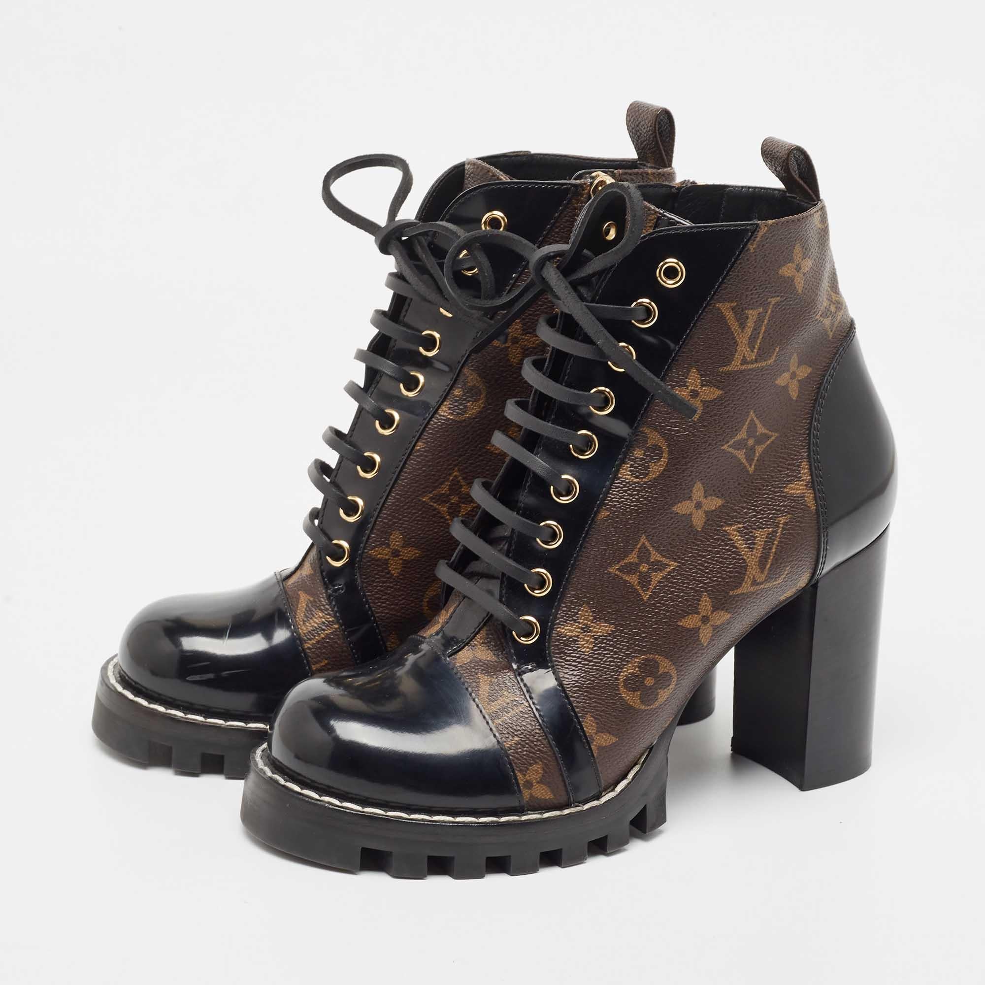 Louis Vuitton Brown Monogram Canvas and Patent Leather Star Trail Ankle Boots Si In Excellent Condition For Sale In Dubai, Al Qouz 2