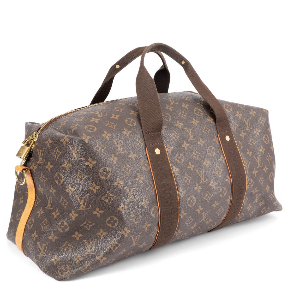 100% authentic Louis Vuitton Beaubourg GM weekender in brown and olive green monogram canvas. The bag features canvas top handles and an adjustable shoulder strap in brown canvas with vachetta cowhide leather detailing and gold-tone brass hardware.