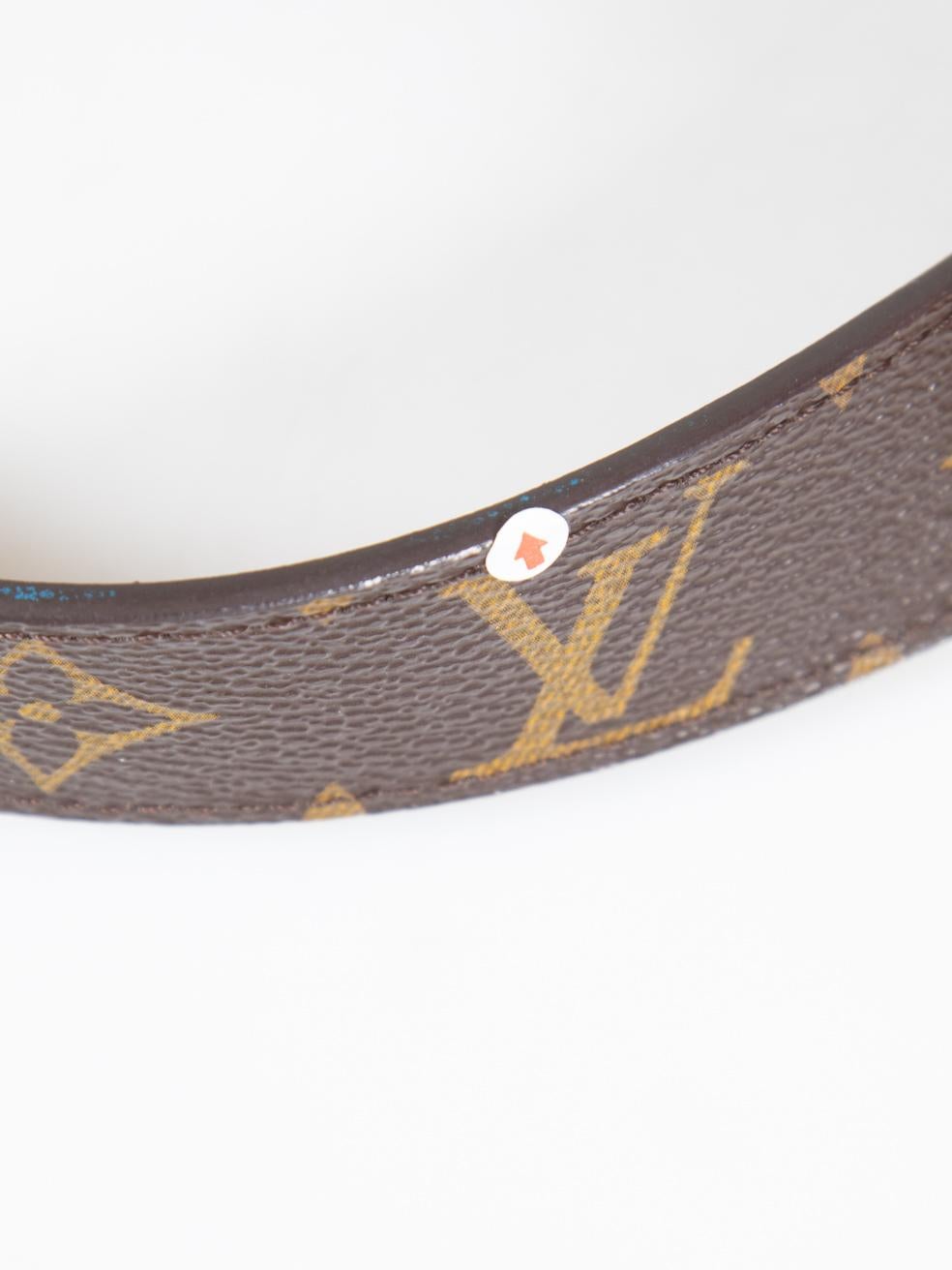 Cintura Monogram in tela marrone con cabochon Louis Vuitton in vendita 5