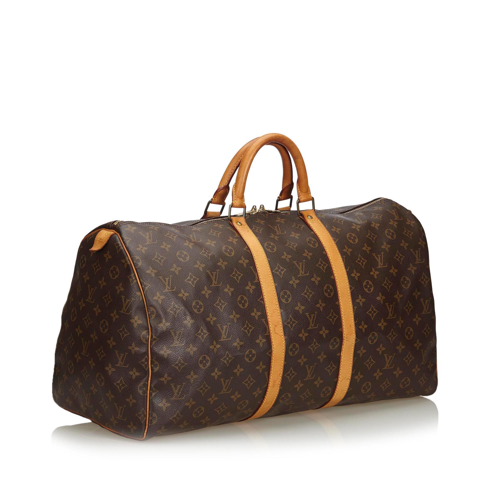 The Keepall 55 features a monogram canvas body with vachetta trim, rolled leather handles, and a top zip closure. It carries as B condition rating.

Inclusions: 
This item does not come with inclusions.


Louis Vuitton pieces do not come with an