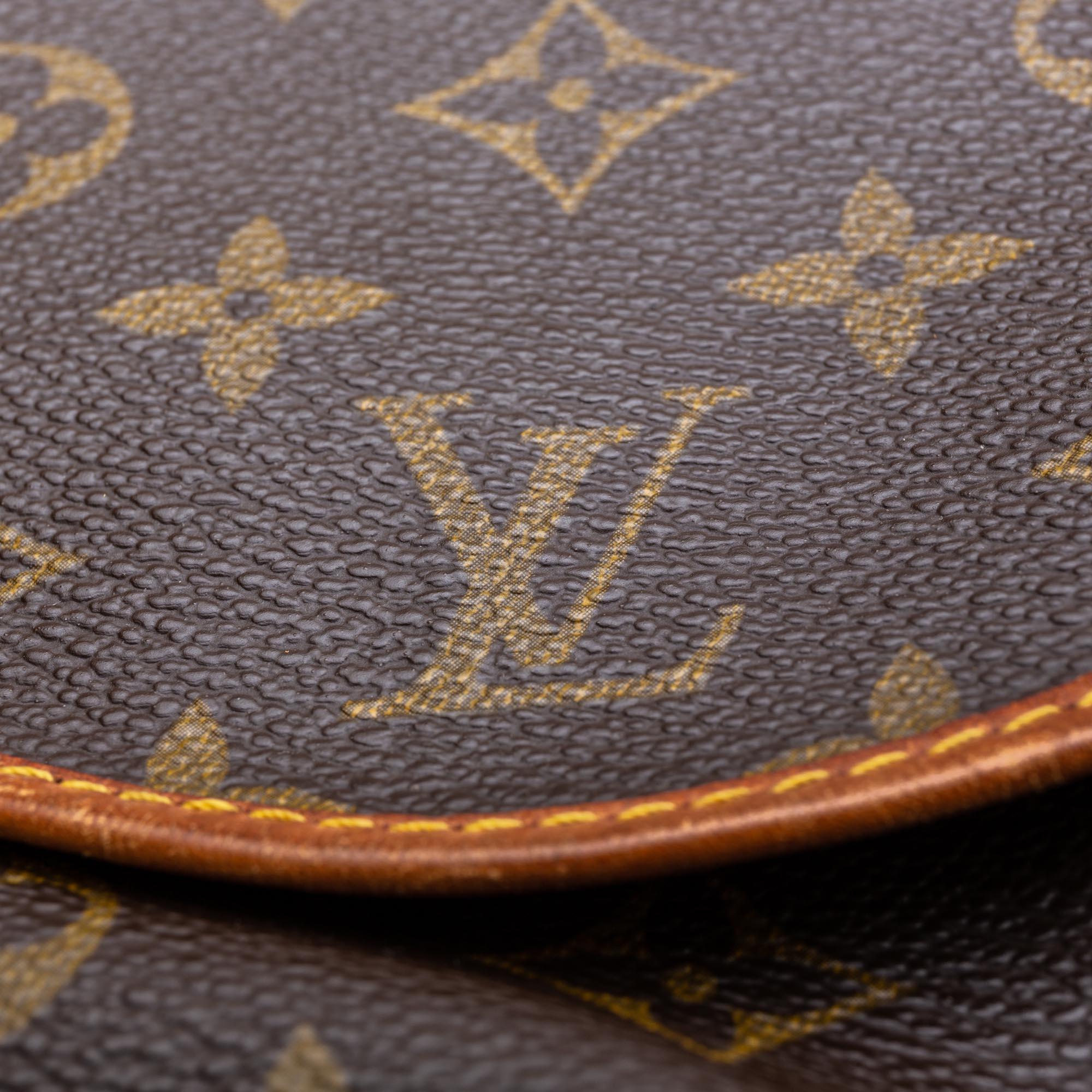 Louis Vuitton Brown Monogram Canvas Canvas Monogram Saumur 43 France 4