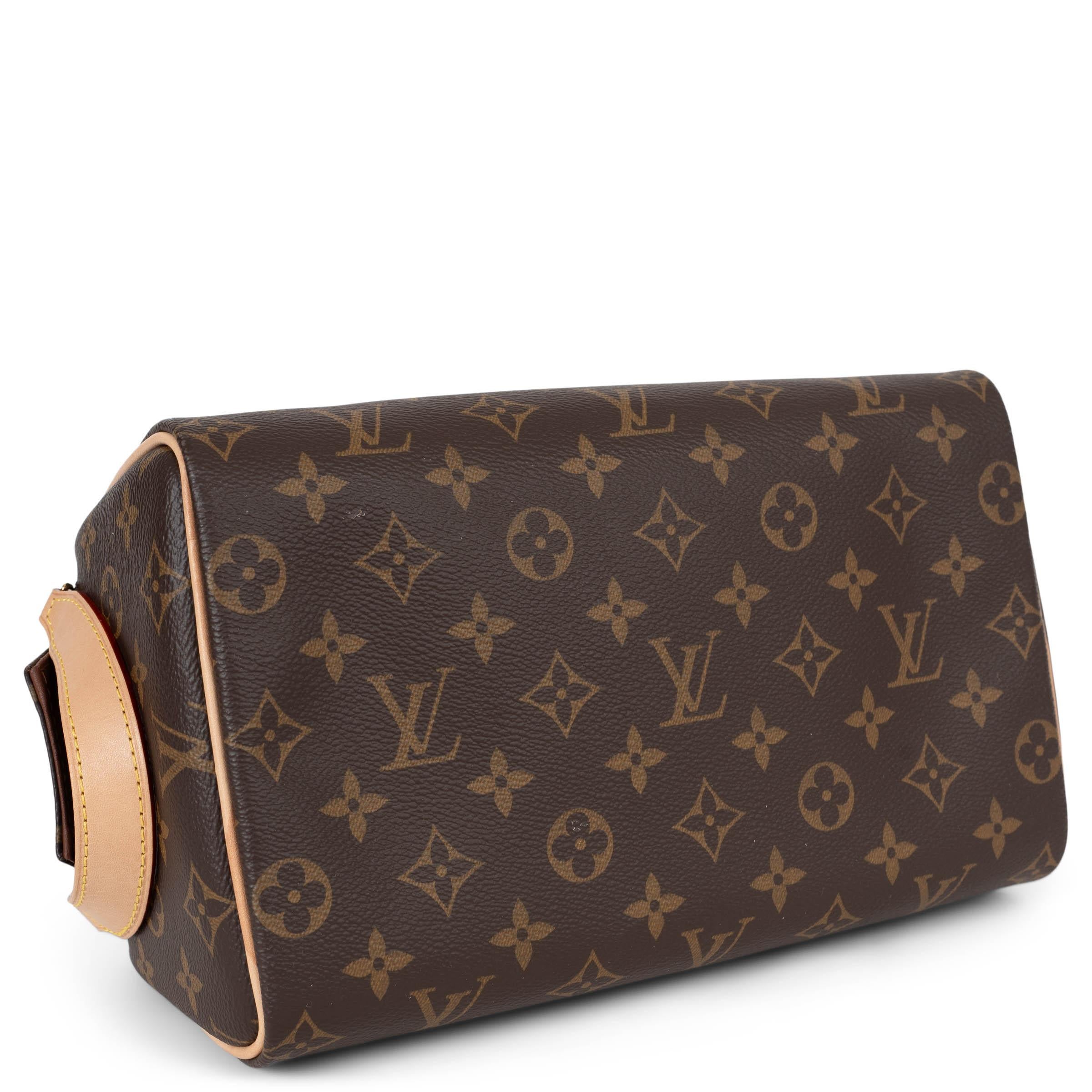 LOUIS VUITTON brown Monogram Canvas DOPP KIT Bag In Excellent Condition In Zürich, CH