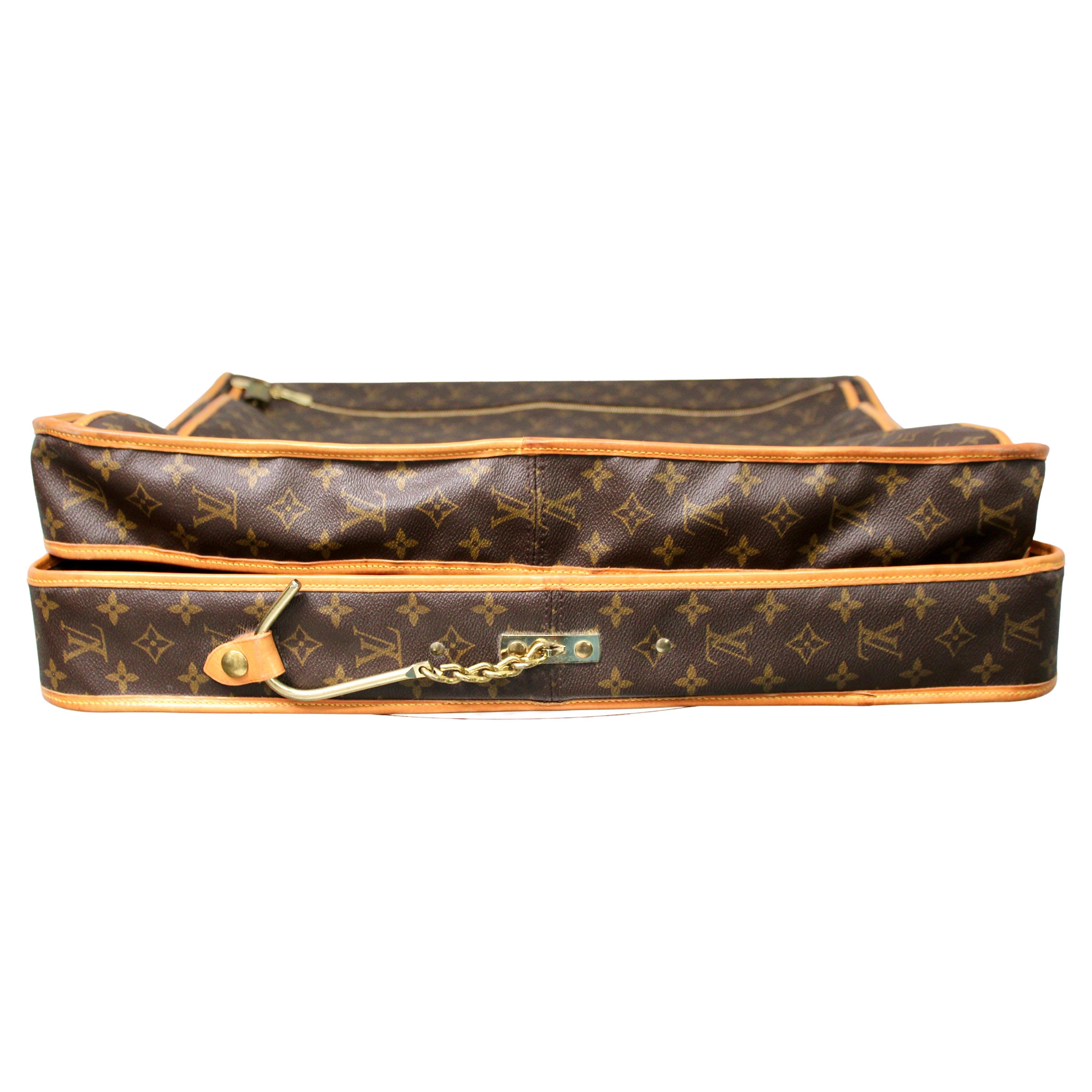 Bolsa de viaje de lona con monograma marrón Louis Vuitton en venta 5