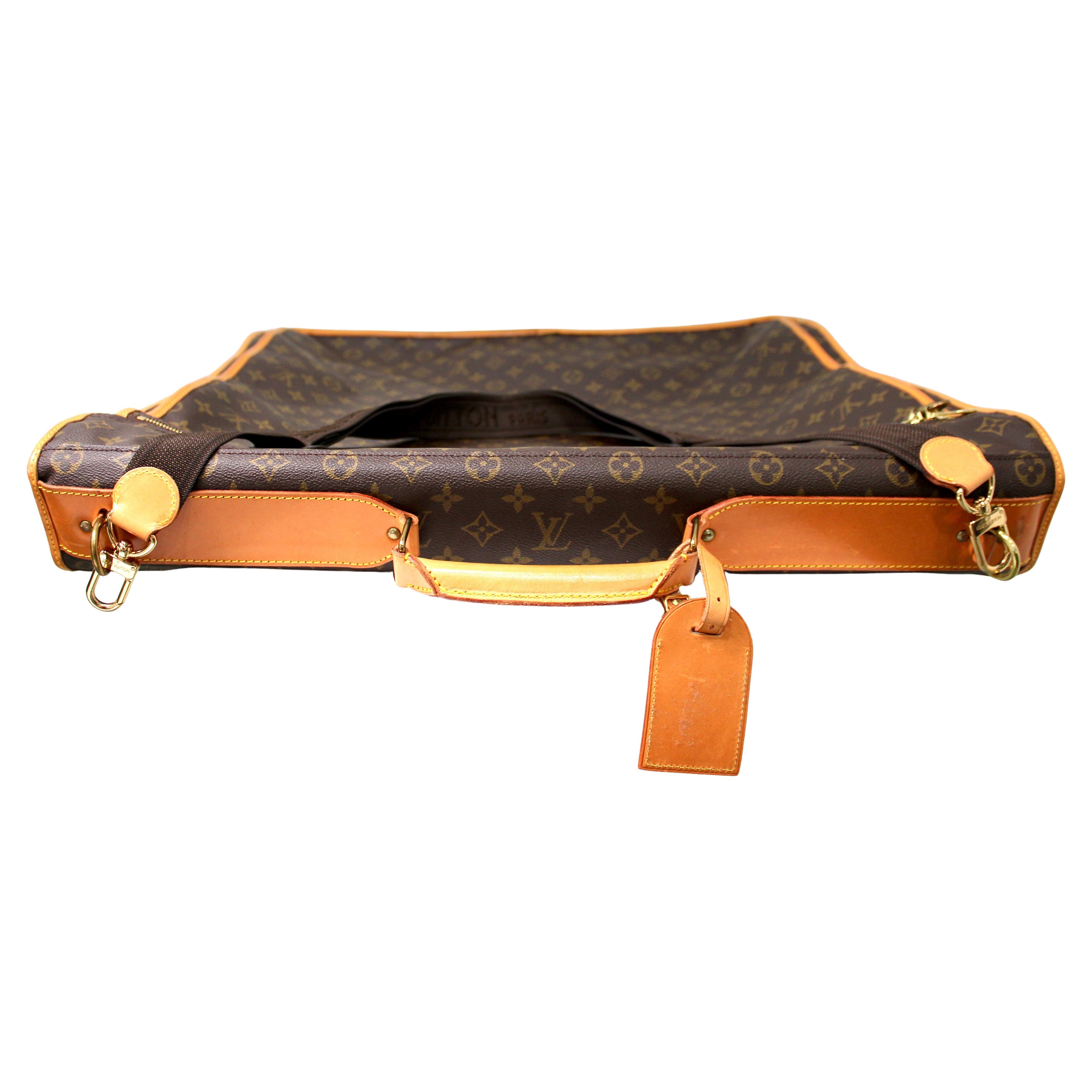 Bolsa de viaje de lona con monograma marrón Louis Vuitton en venta 6