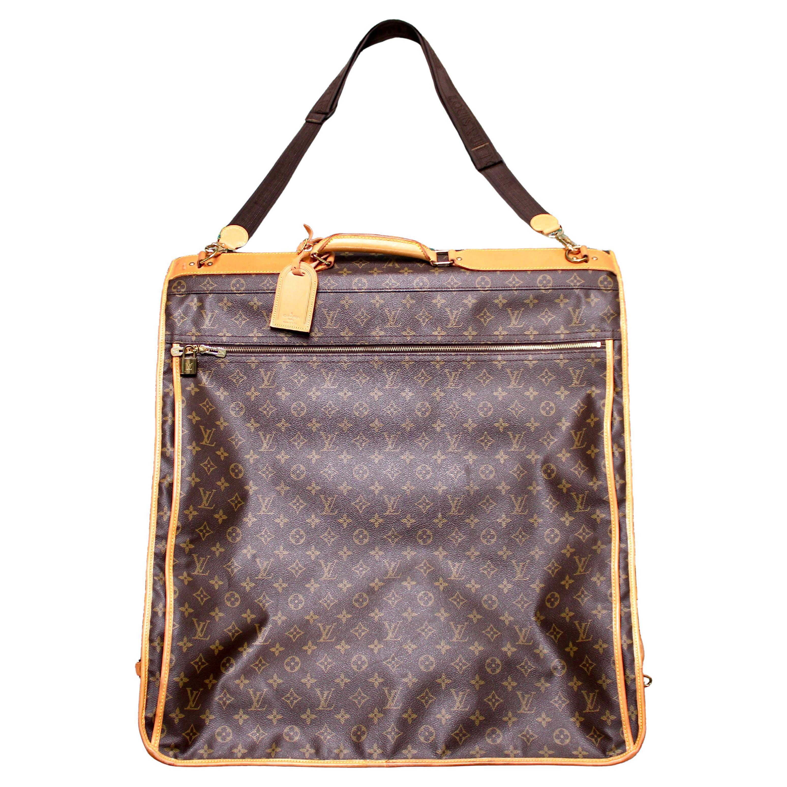 Bolsa de viaje de lona con monograma marrón Louis Vuitton Gris en venta
