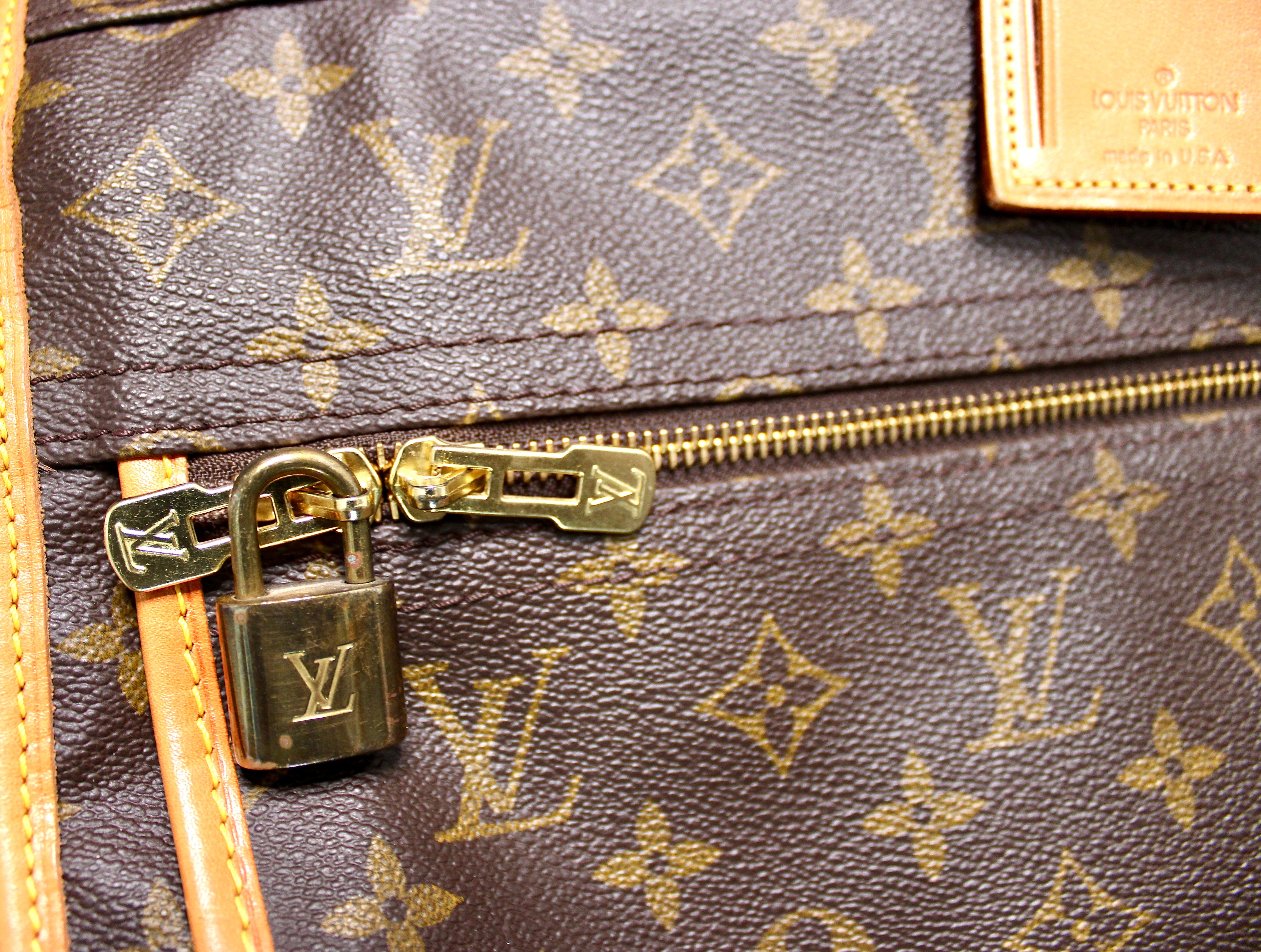 Bolsa de viaje de lona con monograma marrón Louis Vuitton en Bueno estado para la venta en Scottsdale, AZ