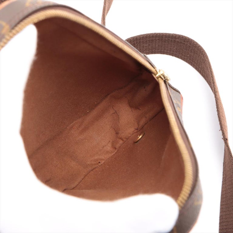 Louis Vuitton Brown Monogram Canvas Leather Pochette Gange Waist Bag For  Sale at 1stDibs