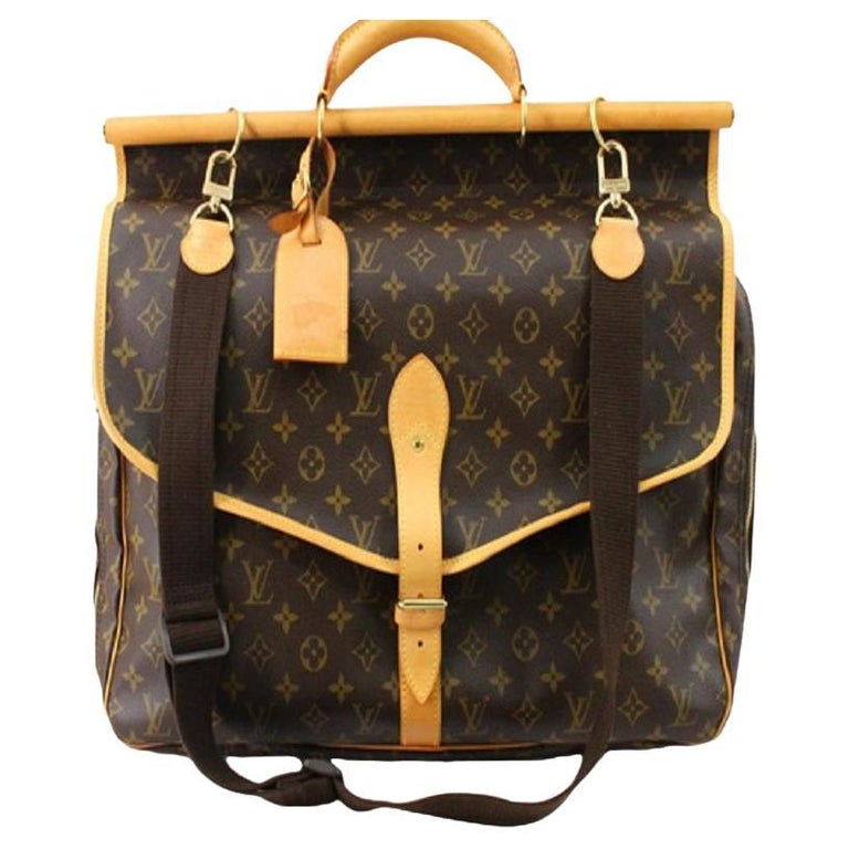 Louis Vuitton - Sac de voyage de chasse en cuir et toile marron avec  monogramme - Chasse - En vente sur 1stDibs
