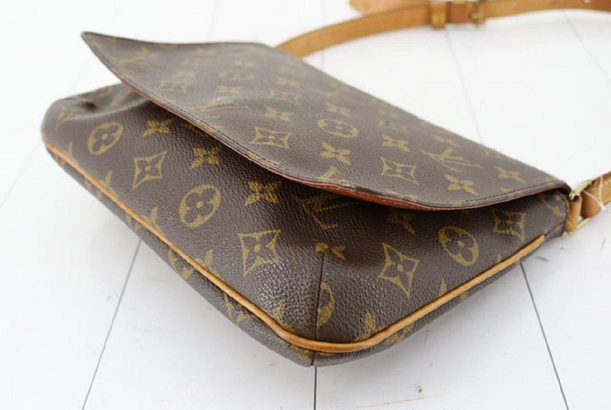 Louis Vuitton Brown Monogram Canvas Leather Tango Short Strap Shoulder Bag In Good Condition For Sale In Irvine, CA
