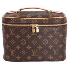 Louis Vuitton - Sac de coiffeuse NICE BB en toile marron avec monogramme