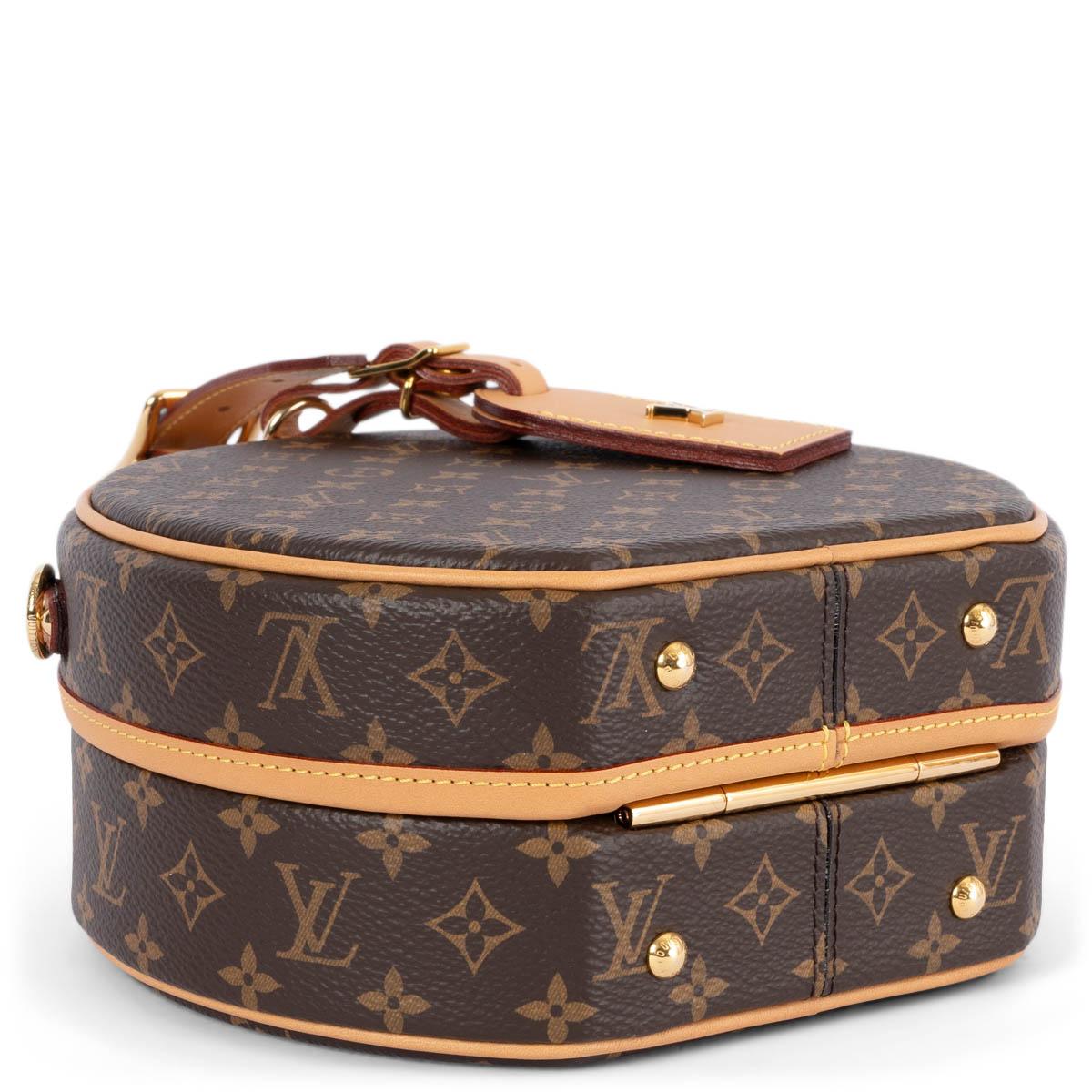 Donna Borsa a tracolla LOUIS VUITTON marrone in tela Monogram PETITE BOITE CHAPEAU in vendita