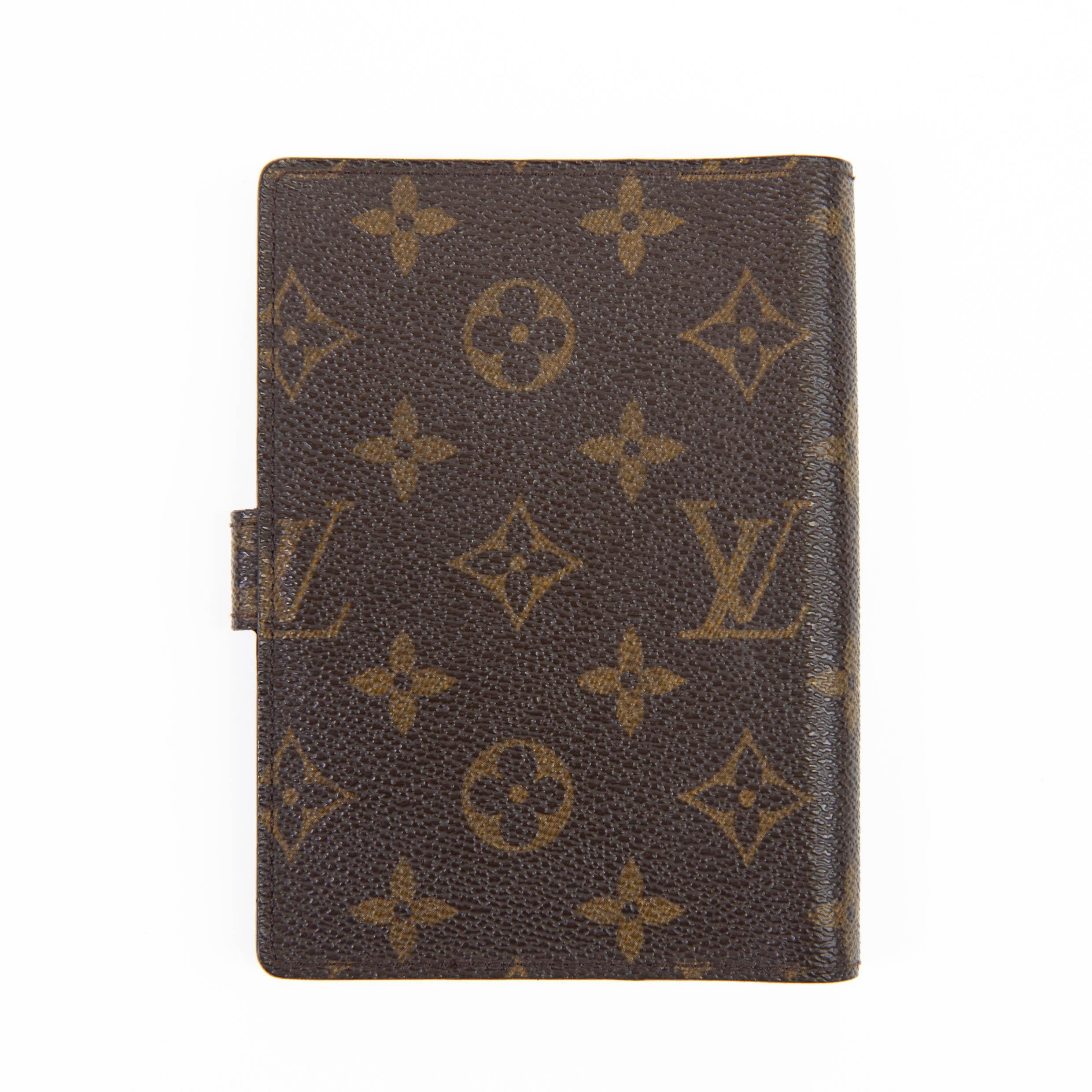 Louis Vuitton Brown Monogram Canvas Small Ring Agenda Cover In Good Condition In Corona Del Mar, CA
