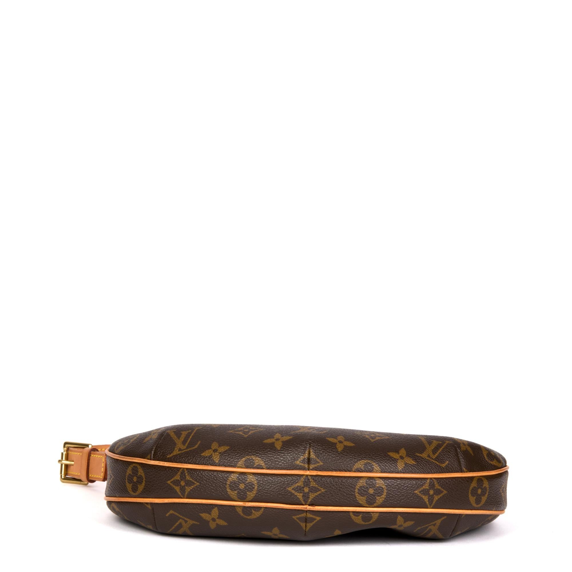 LOUIS VUITTON Brown Monogram Canvas & Vachetta Leather Vintage Croissant PM In Excellent Condition In Bishop's Stortford, Hertfordshire