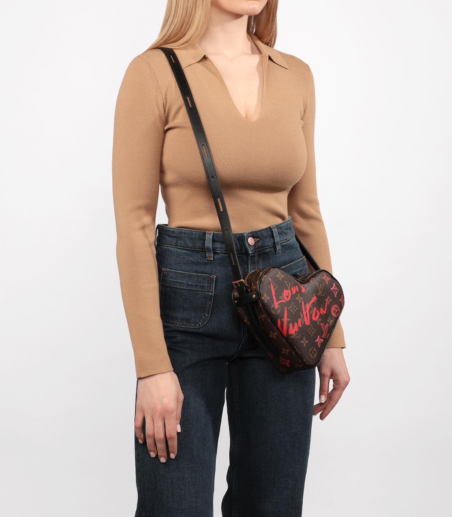 Louis Vuitton Braunes Monogram beschichtetes Segeltuch & Schwarzes beschichtetes Segeltuch Sac Coeur im Zustand „Hervorragend“ im Angebot in Bishop's Stortford, Hertfordshire