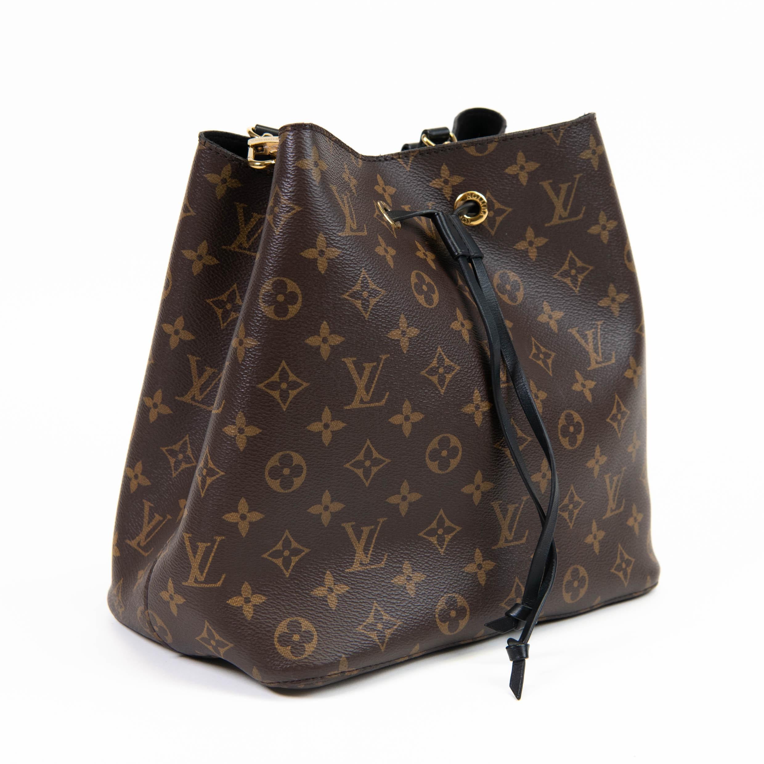 Louis Vuitton Brown Monogram Coated Canvas Black Trim Neonoe MM Bucket Bag In Excellent Condition In Corona Del Mar, CA