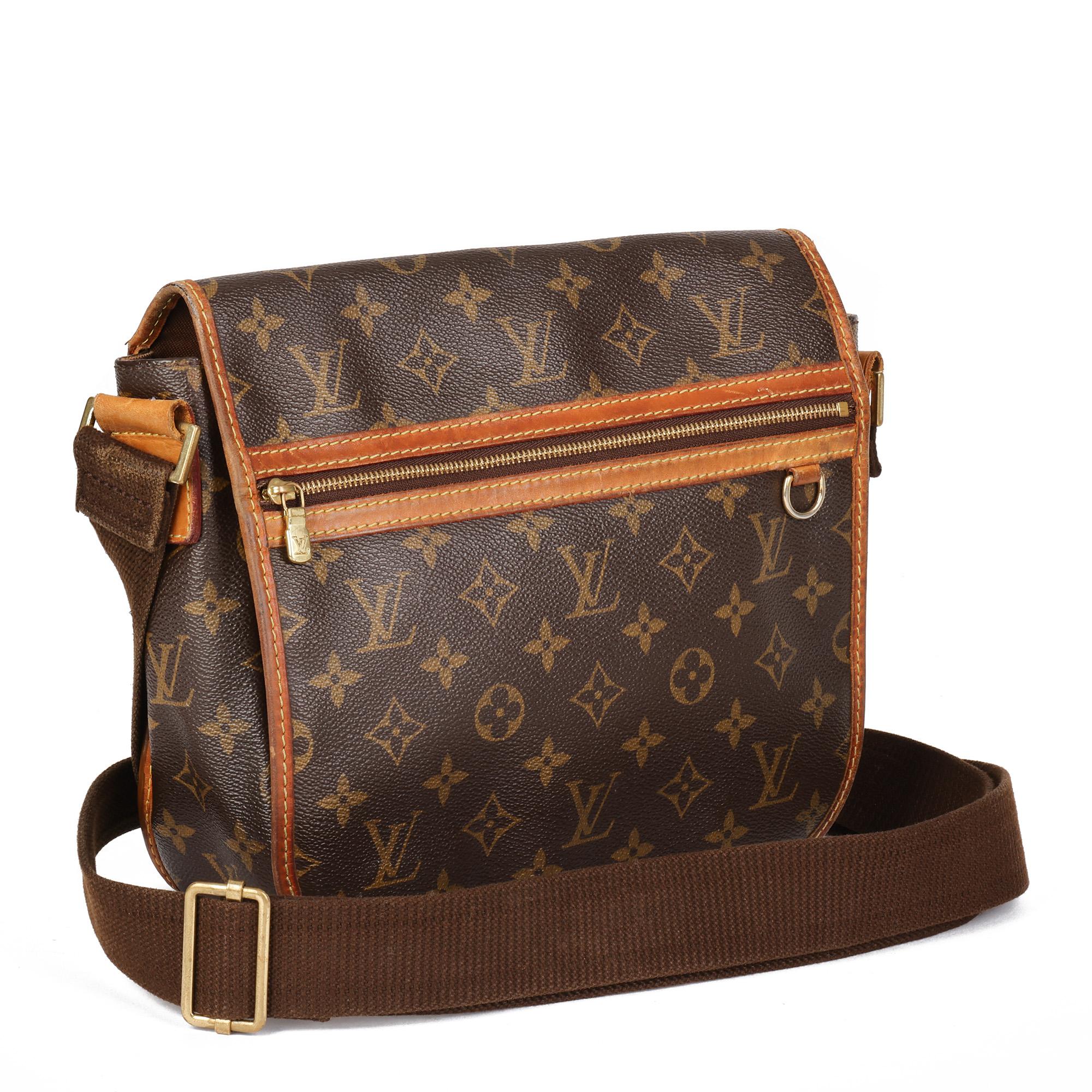 LOUIS VUITTON
Brown Monogram Coated Canvas & Vachetta Leather Bosphore Messenger PM

Xupes Reference: CB619
Serial Number: MI0067
Age (Circa): 2007
Accompanied By: Louis Vuitton Dust Bag
Authenticity Details: Date Stamp (Made in France)
Gender: