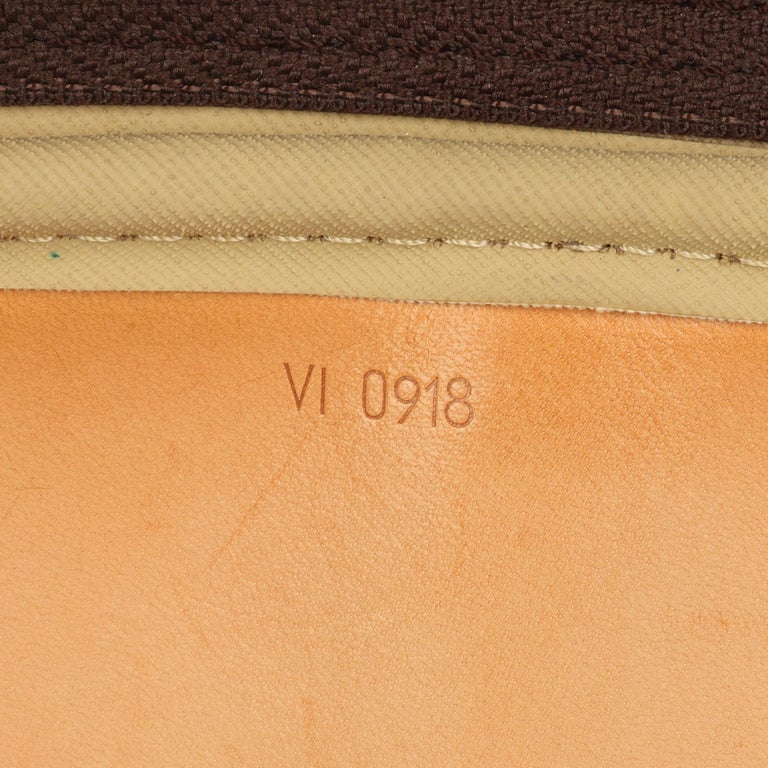 LOUIS VUITTON Brown Monogram Coated Canvas & Vachetta Leather Vintage  Alize 55 For Sale 5