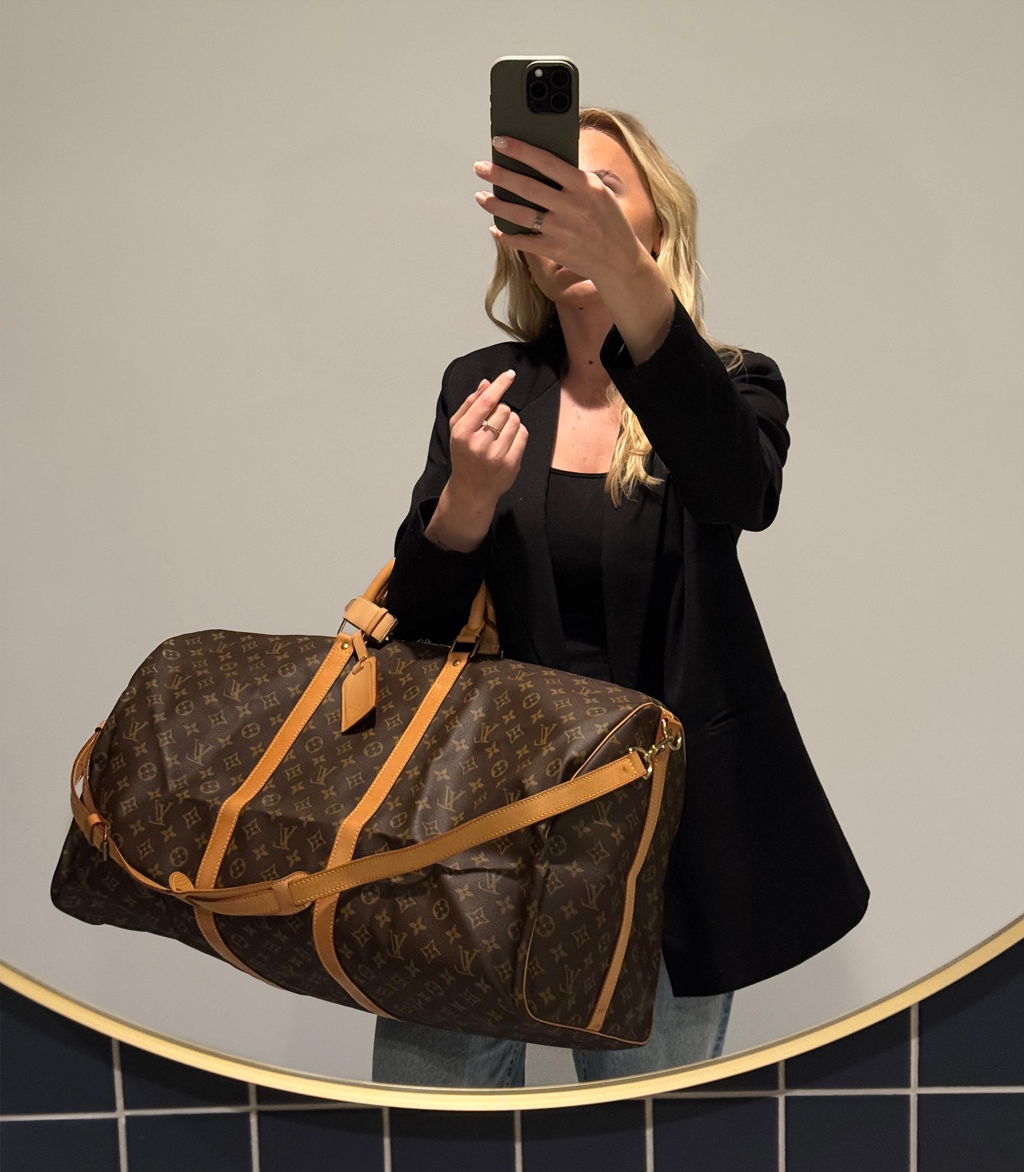 Louis Vuitton Brown Monogram Coated Canvas & Vachetta Leather Vintage Keepall 60 Bandoulière

Product Details
Xupes Ref: HB5835
Brand: Louis Vuitton
Model: Keepall 60 Bandoulière
Type: Travel
Serial Number: VI1920
Age: 1990
RRP: £2,100
Accompanied