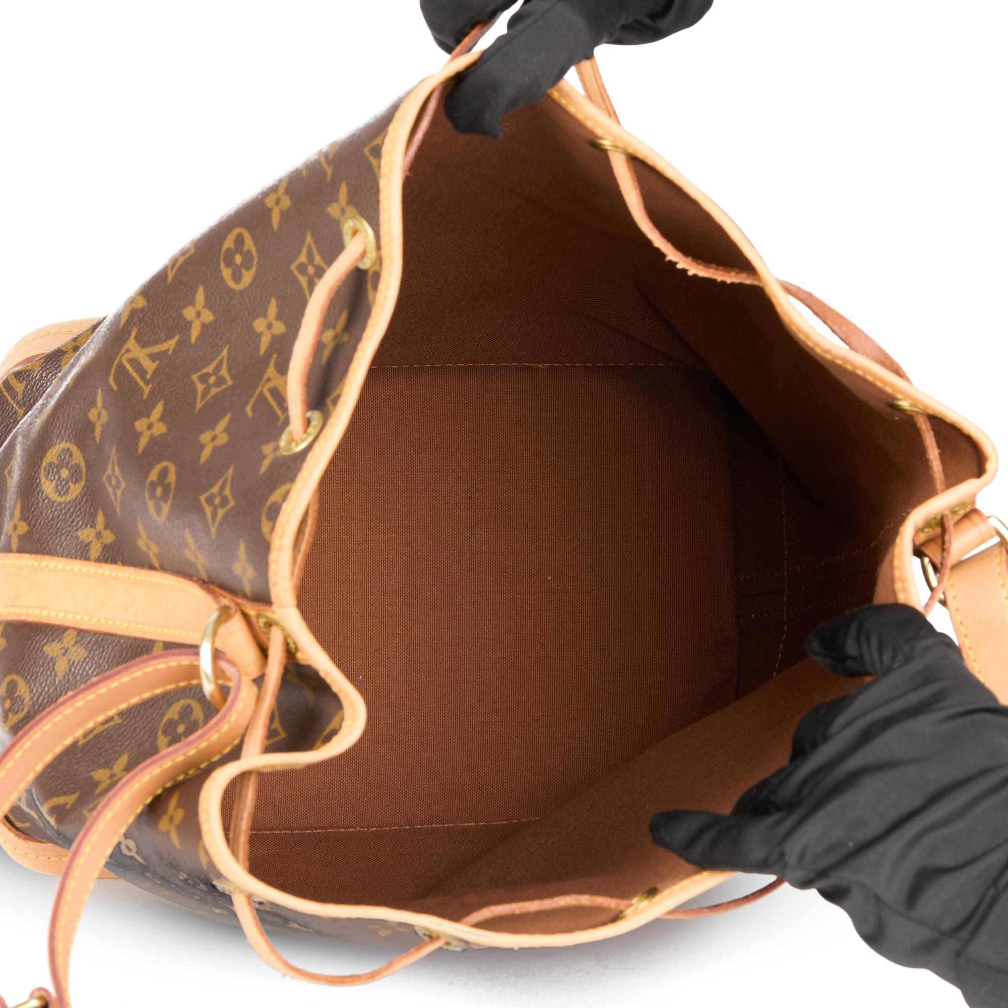 LOUIS VUITTON Brown Monogram Coated Canvas & Vachetta Leather Vintage Noé 6