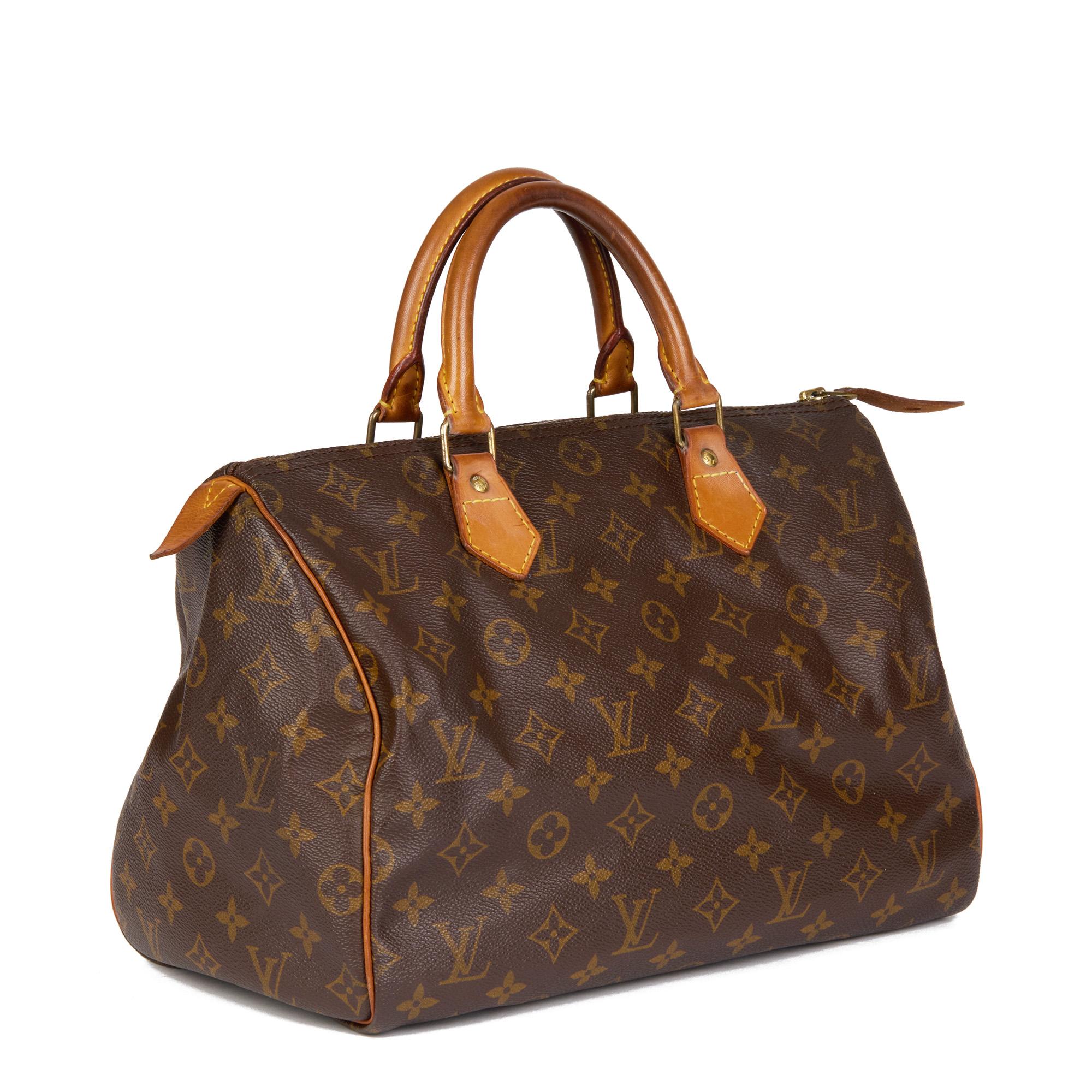 LOUIS VUITTON
Brown Monogram Coated Canvas & Vachetta Leather Vintage Speedy 30

Xupes Reference: CB657
Serial Number: VI0933
Age (Circa): 1993
Authenticity Details: Date Stamp (Made in France)
Gender: Ladies
Type: Tote

Colour: Brown
Hardware: