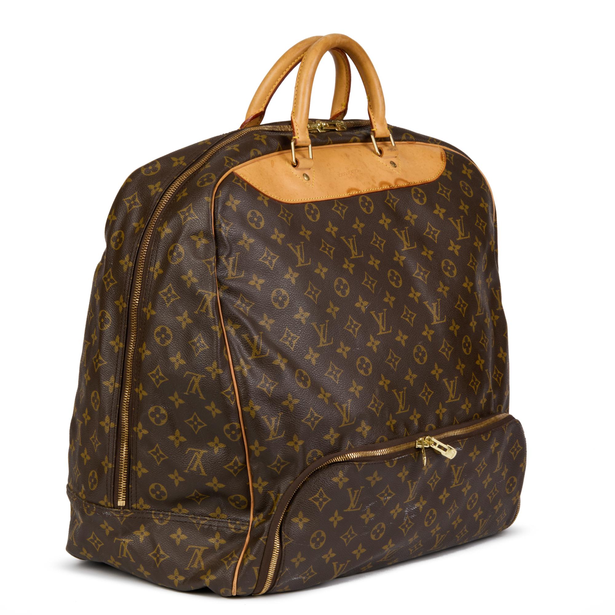 LOUIS VUITTON
Brown Monogram Coated Canvas Vintage Evasion

Xupes Reference: CB630
Serial Number: VI1926
Age (Circa): 1996
Authenticity Details: Date Stamp (Made in France)
Gender: Unisex
Type: Travel

Colour: Brown
Hardware: Golden
