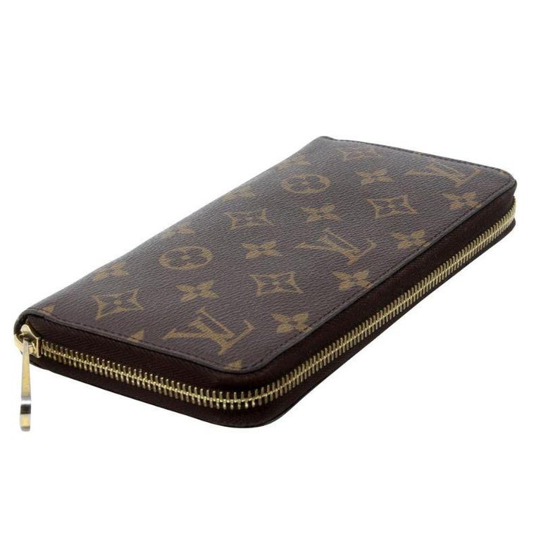 Louis Vuitton Sarah GM Large Canvas Travel Wallet LV-0813N-0005 For Sale at  1stDibs