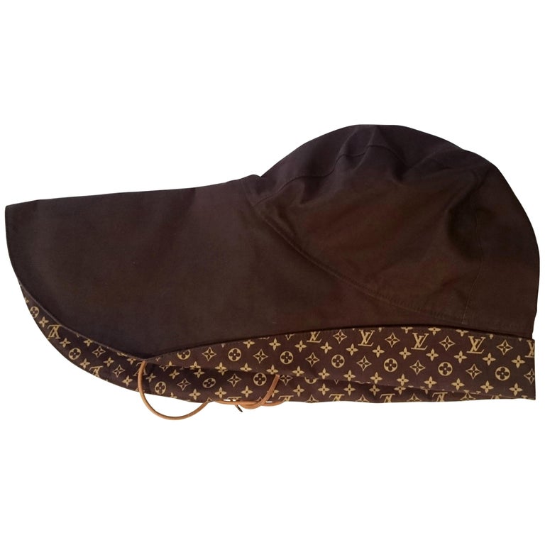 Louis VUITTON Brown Monogram Collection Hat - Unworn, New with tags For Sale at 1stdibs