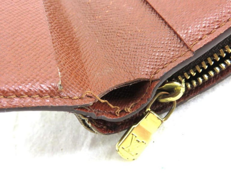Louis Vuitton Brown Monogram Compact Zip 219769 Wallet For Sale at 1stdibs