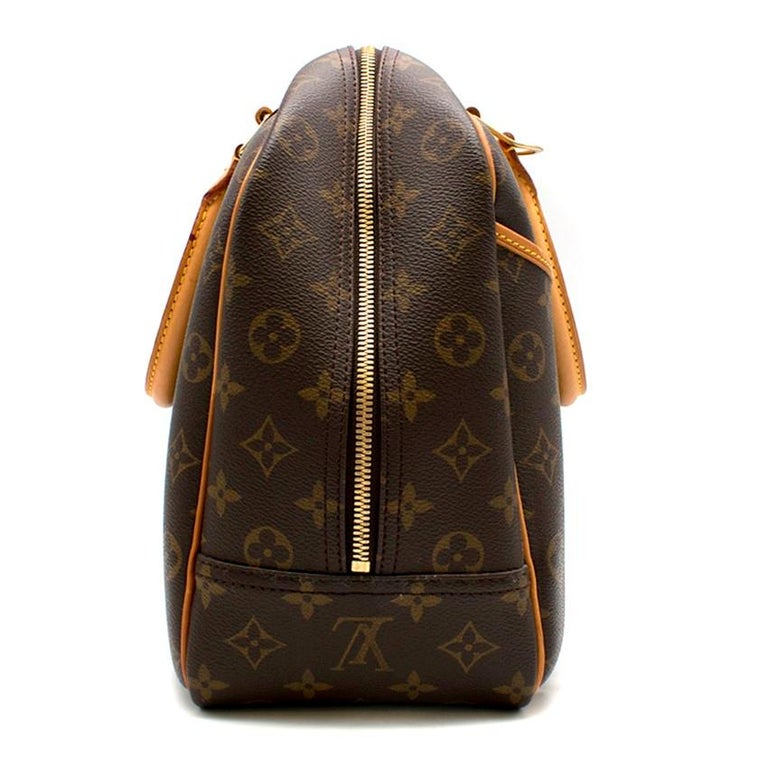 Louis Vuitton Monogram Saint Cloud PM Crossbody Bag at 1stDibs