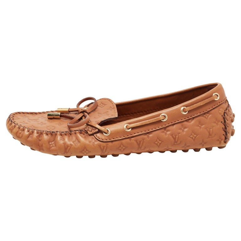 Louis Vuitton Brown Monogram Embossed Leather Gloria Loafers Size 38 For  Sale at 1stDibs