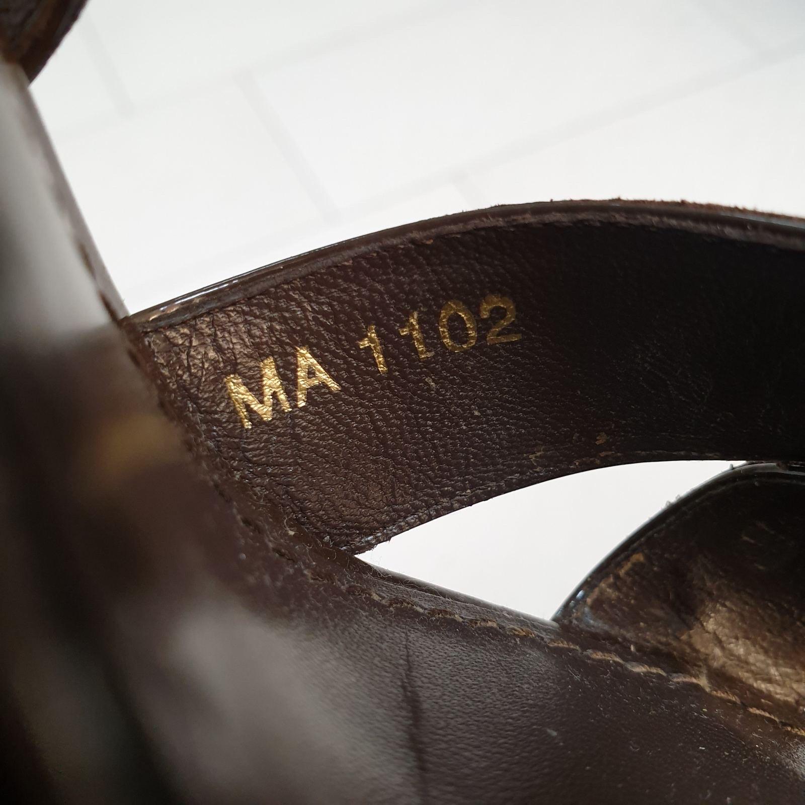 Louis Vuitton Brown Monogram Embossed Leather Kalahari Wedge Sandals Sz.37 in vendita 1