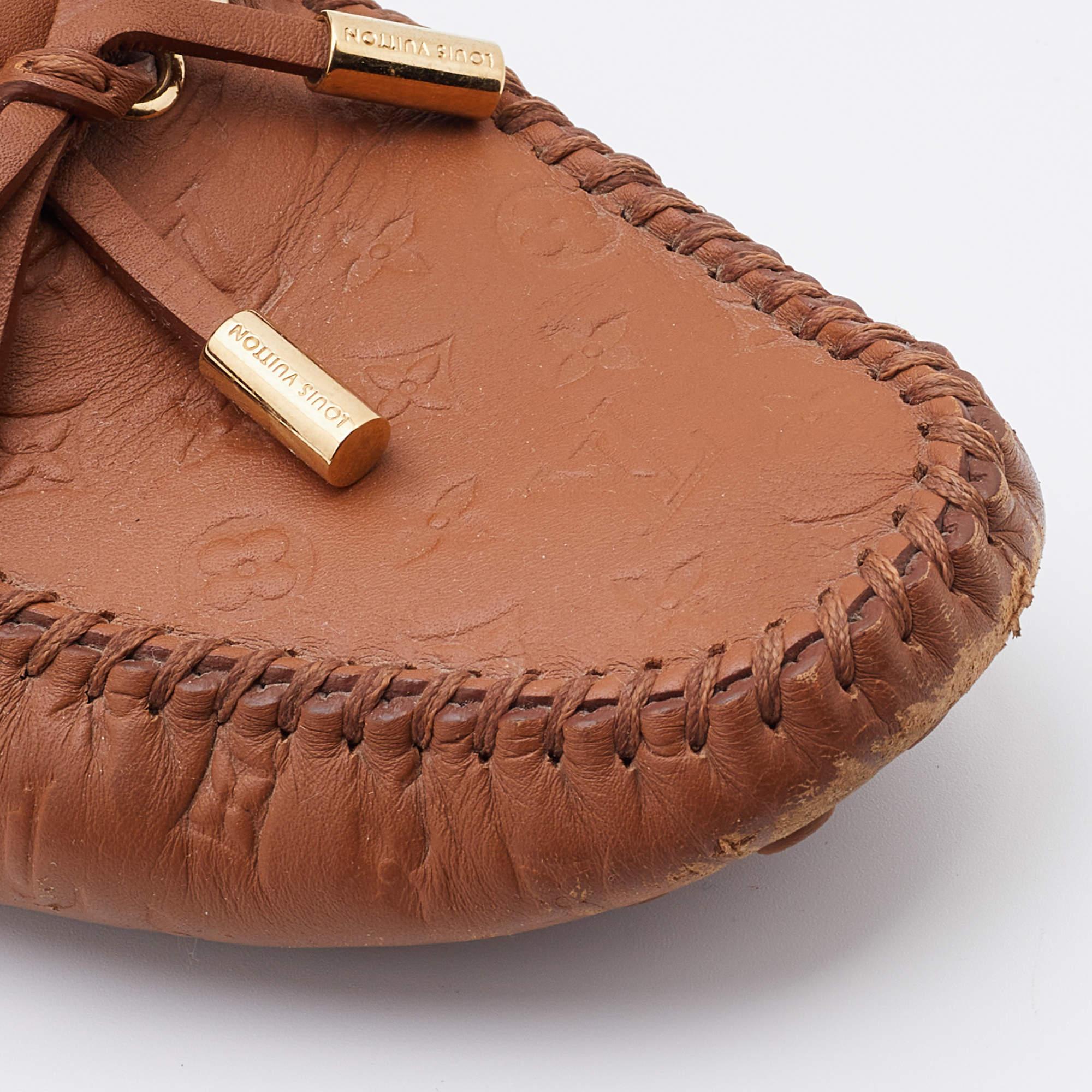 Louis Vuitton Brown Monogram Empreinte Leather Gloria Loafers Size 36 For Sale 2