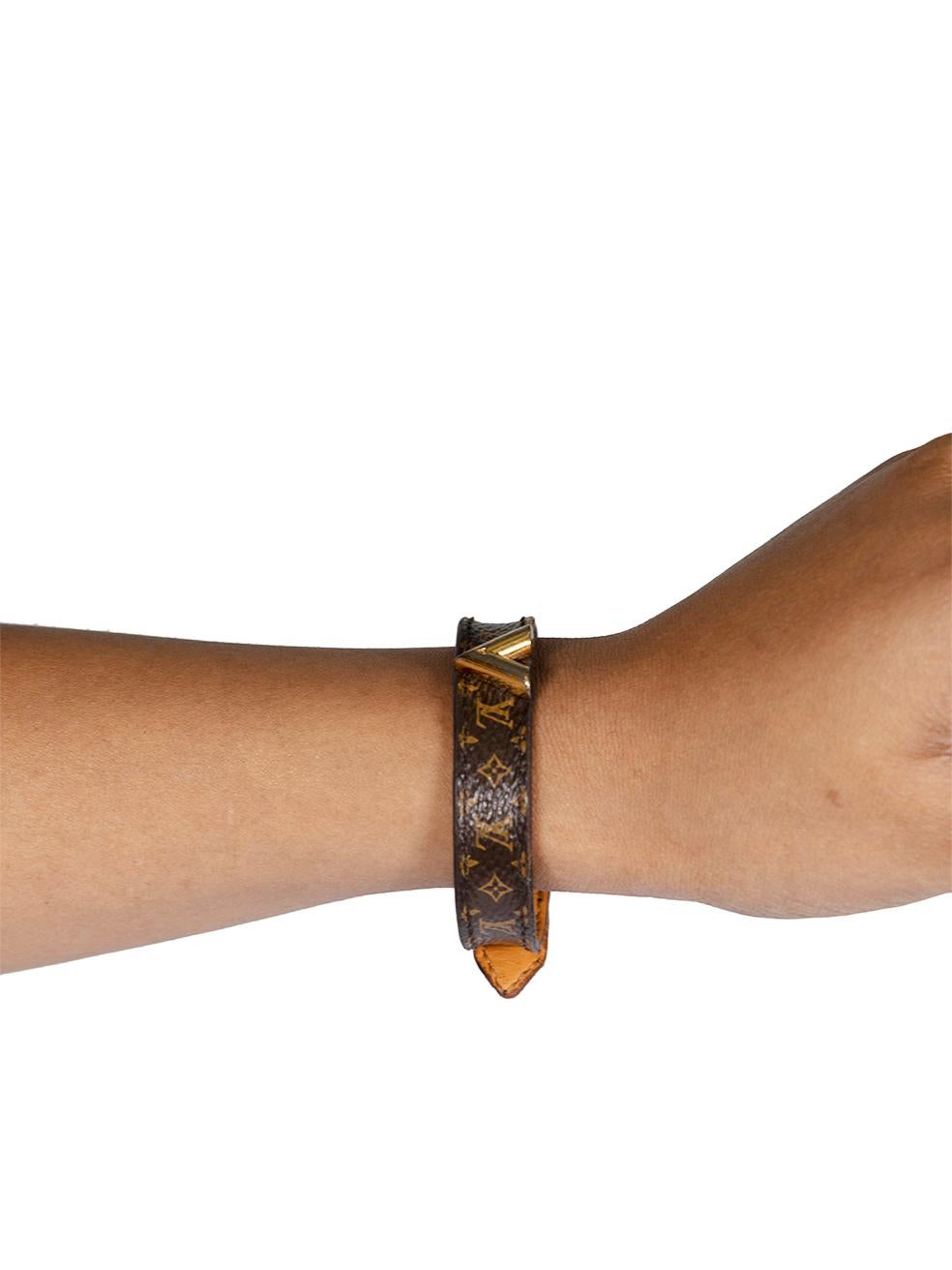 Women's Louis Vuitton Brown Monogram Essential V Bracelet For Sale