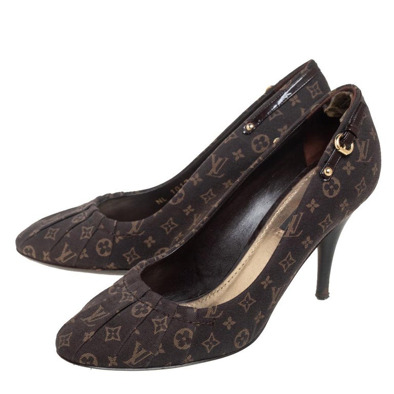 used Louis Vuitton Sandals/ Shoe 10 Womens